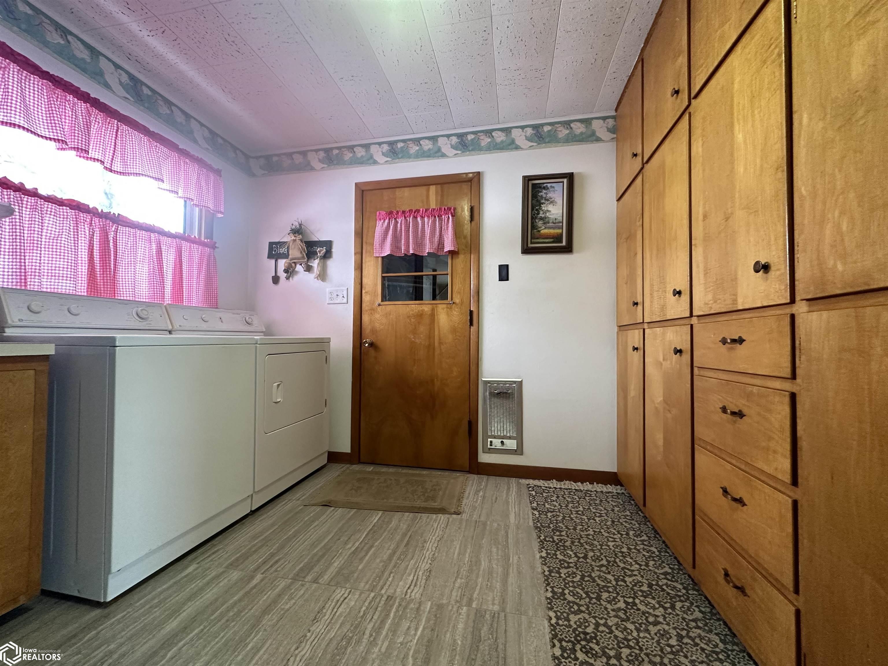 304 S Cedar Street, Wapello, Iowa image 31