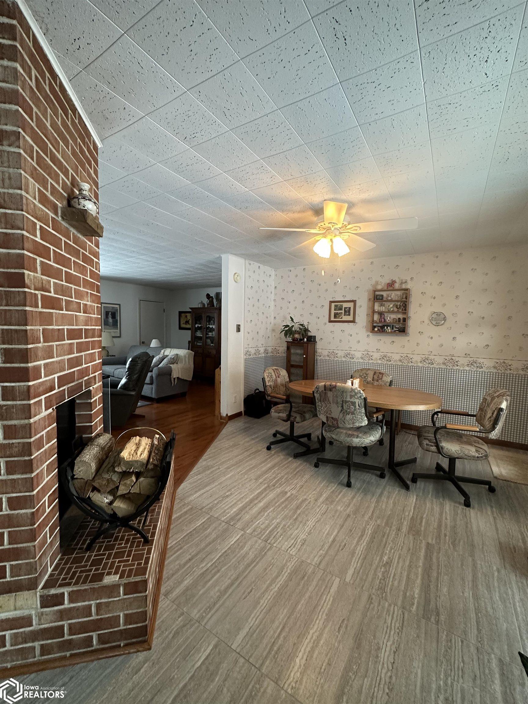 304 S Cedar Street, Wapello, Iowa image 10