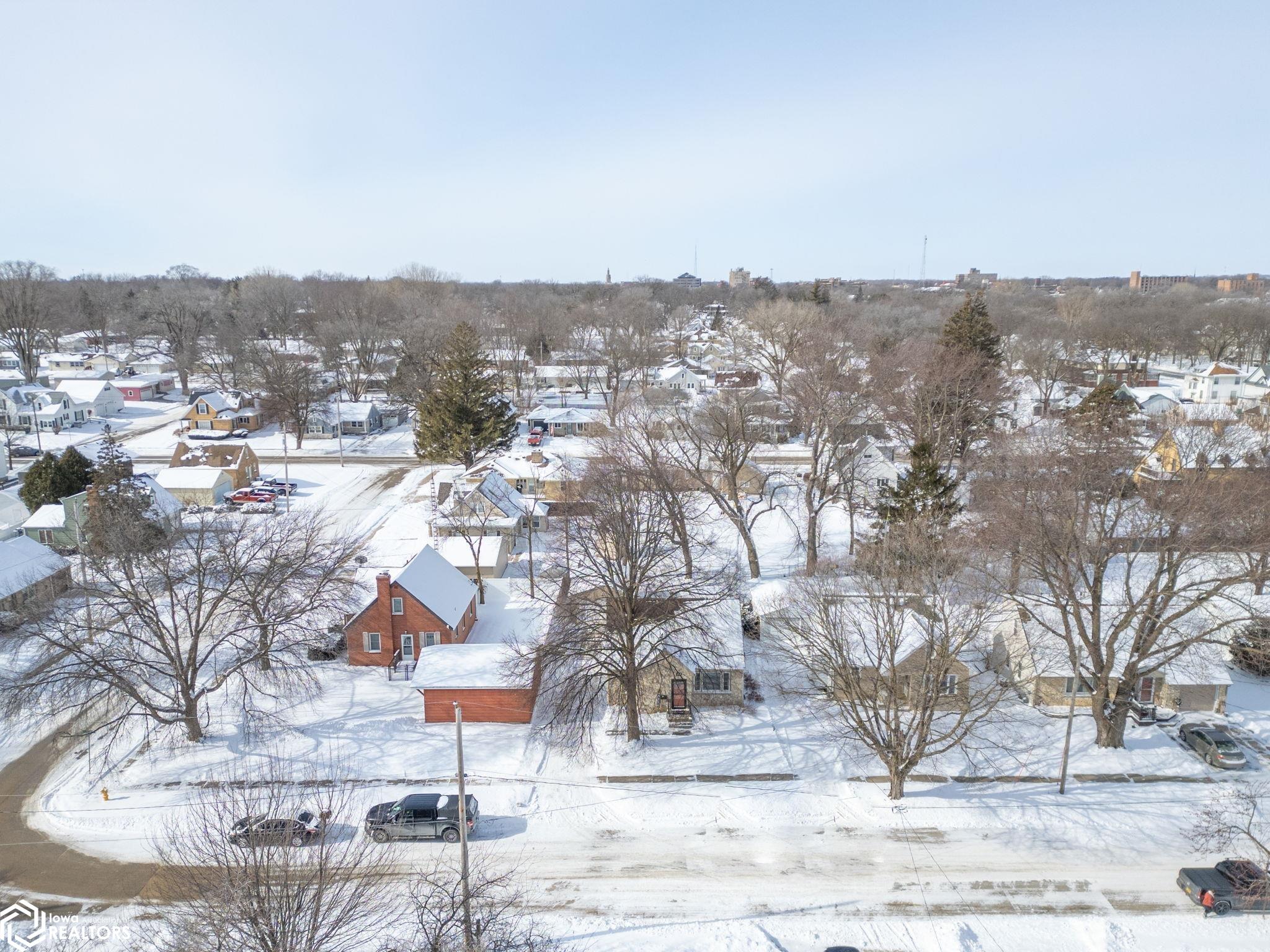 110 S York Avenue, Mason City, Iowa image 36