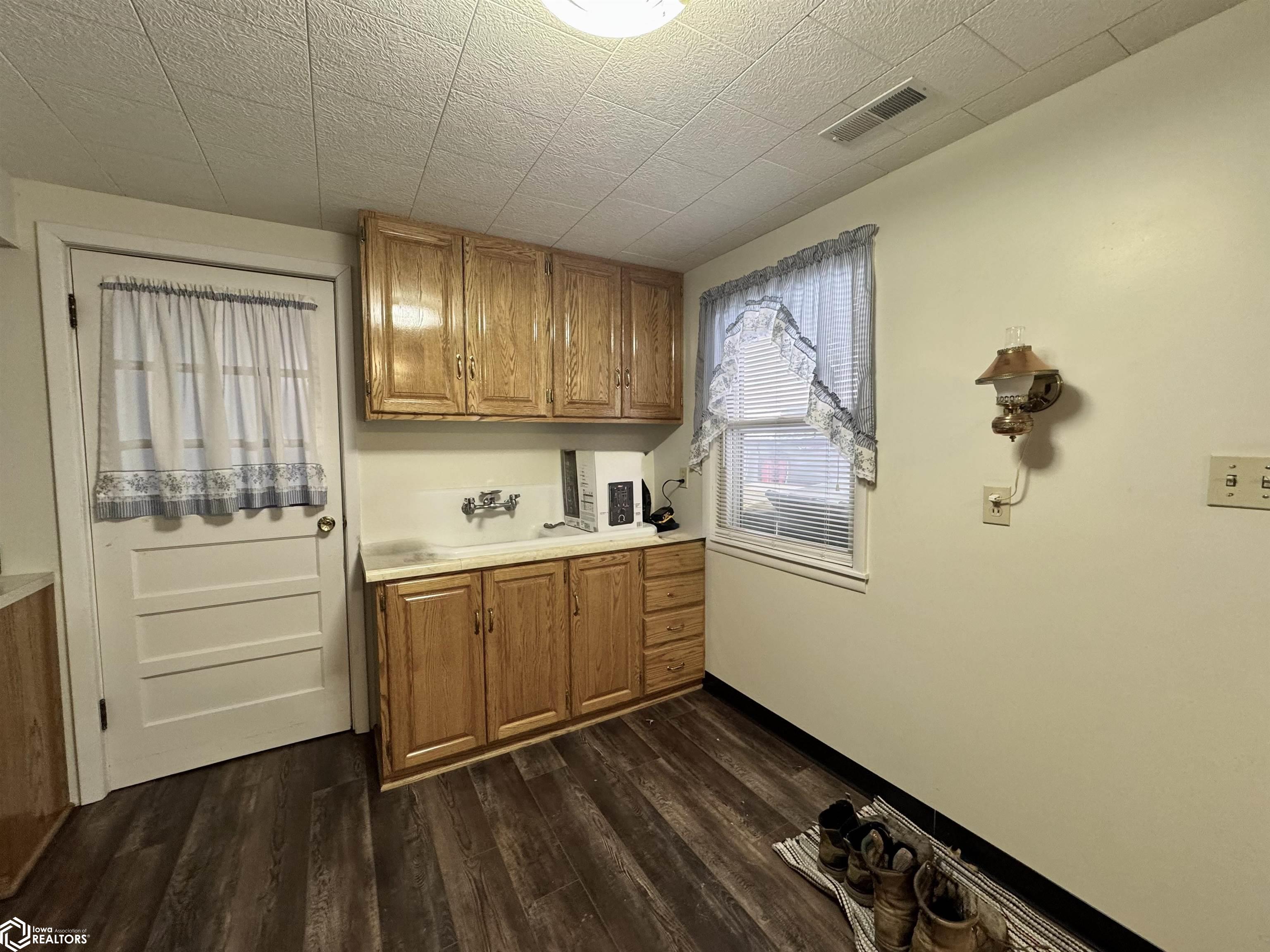 1000 N Sumner Avenue, Creston, Iowa image 26
