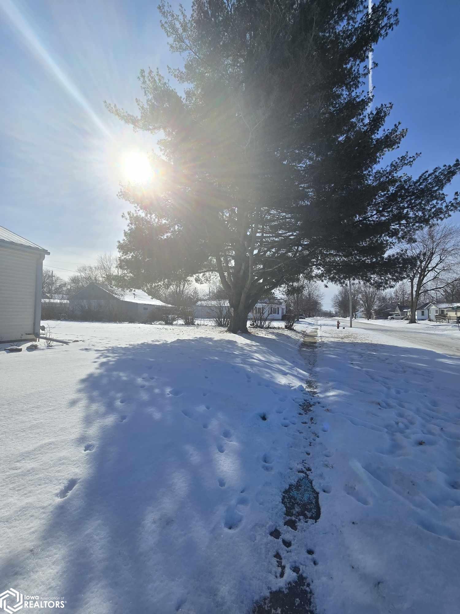 1005 S 5th Street, Fairfield, Iowa image 6