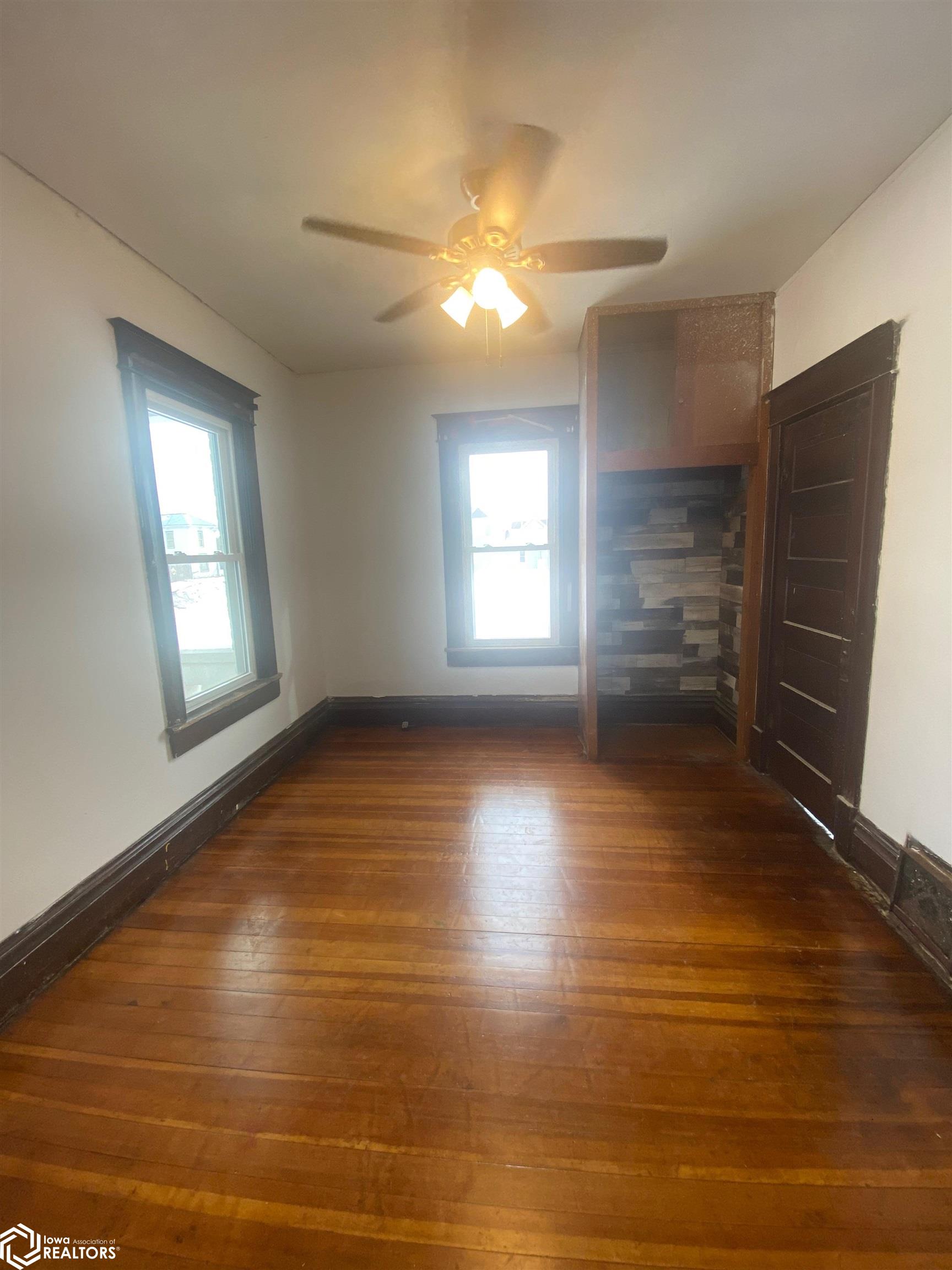 302 S 4th Street, Farmington, Iowa image 7