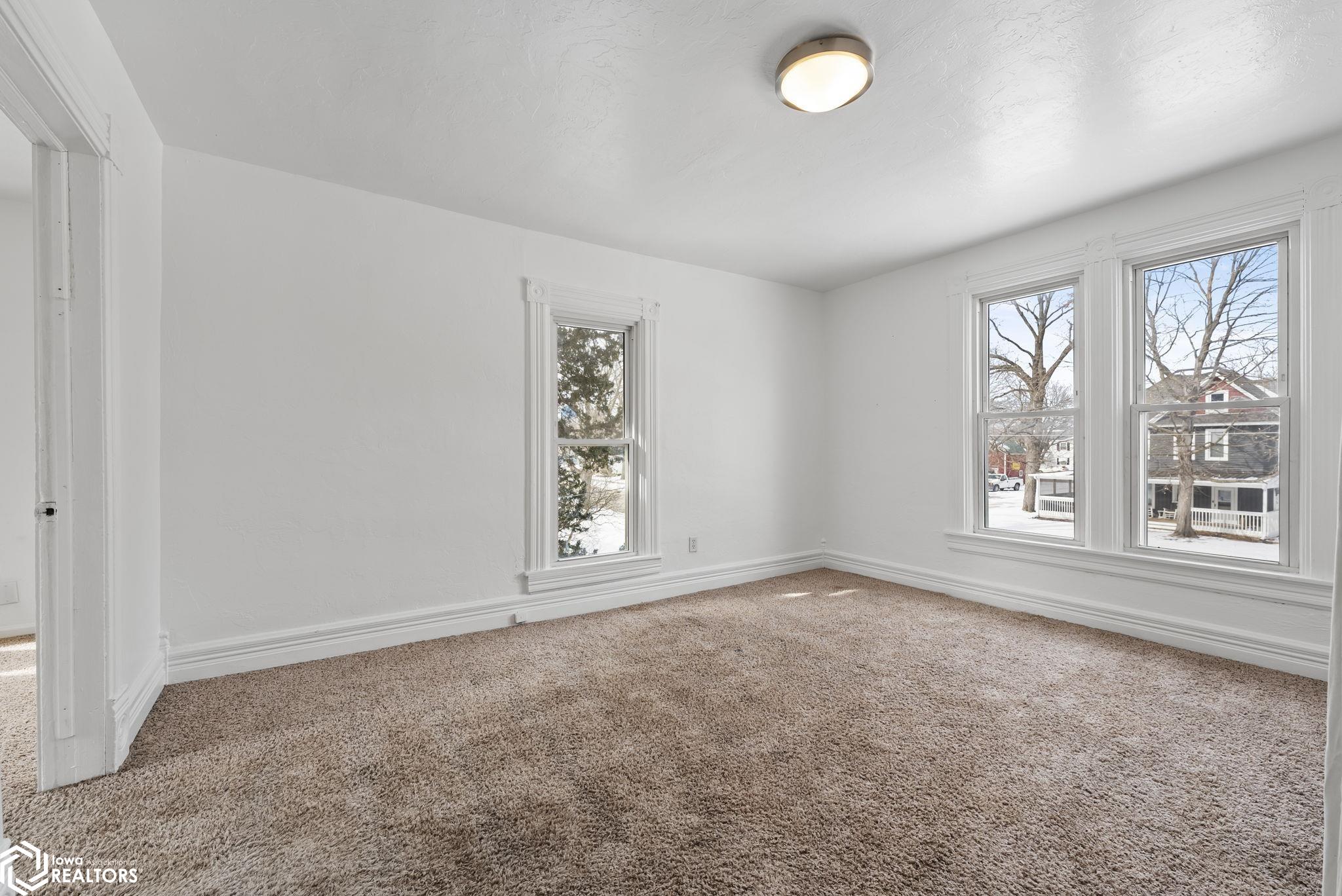 627 Isett Avenue, Wapello, Iowa image 25