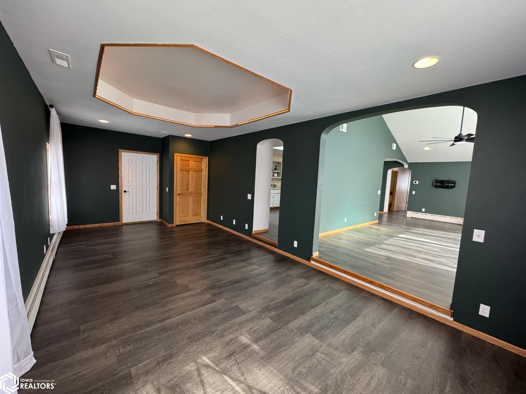 827 S Park Avenue, Centerville, Iowa image 13