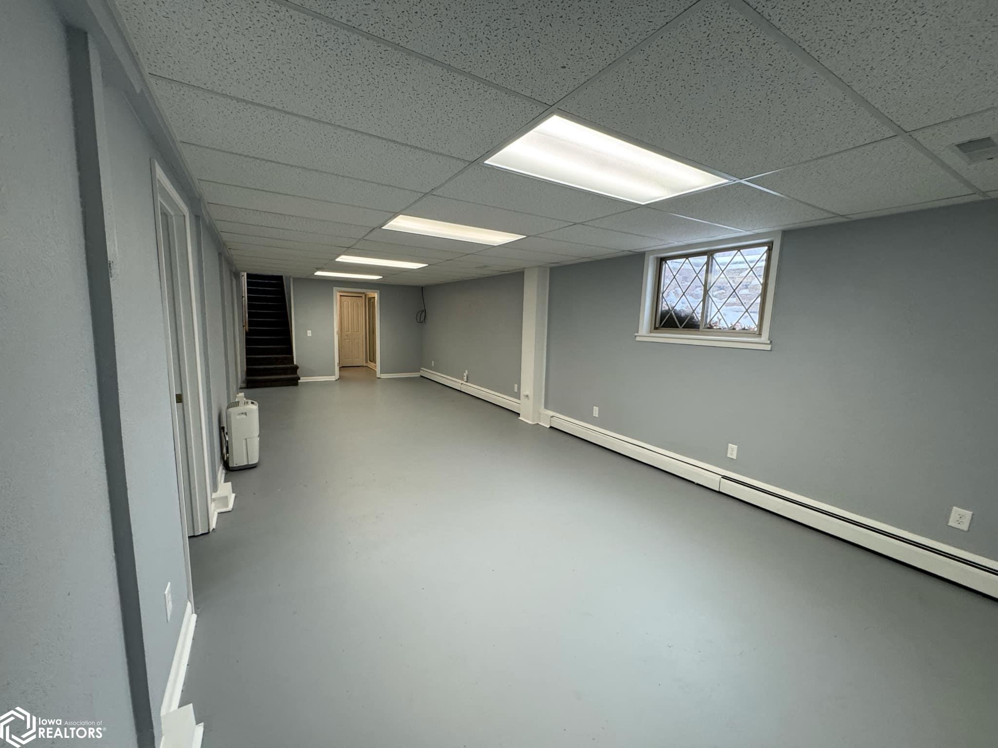 827 S Park Avenue, Centerville, Iowa image 35