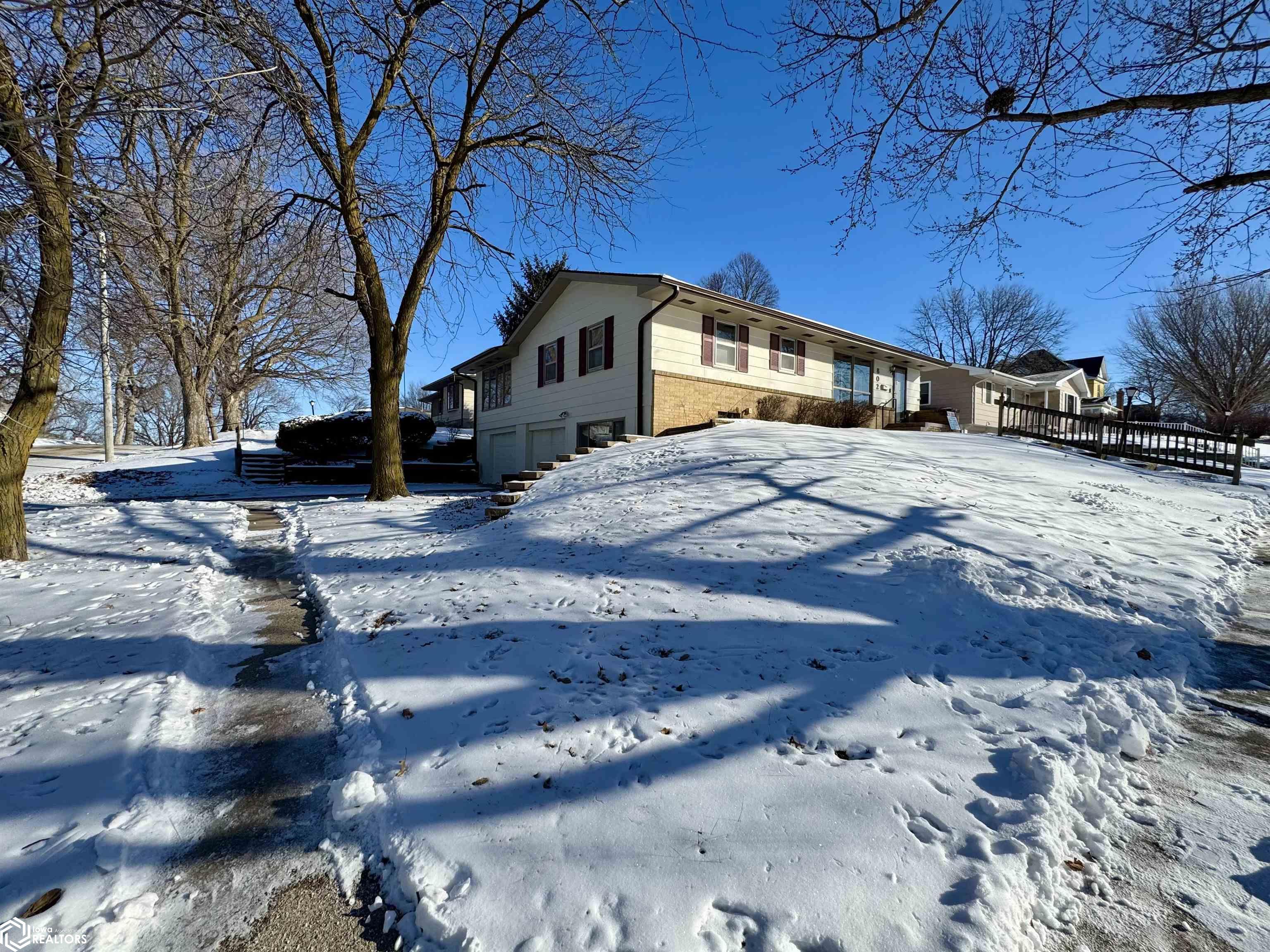 802 Chicago Street, Audubon, Iowa image 3