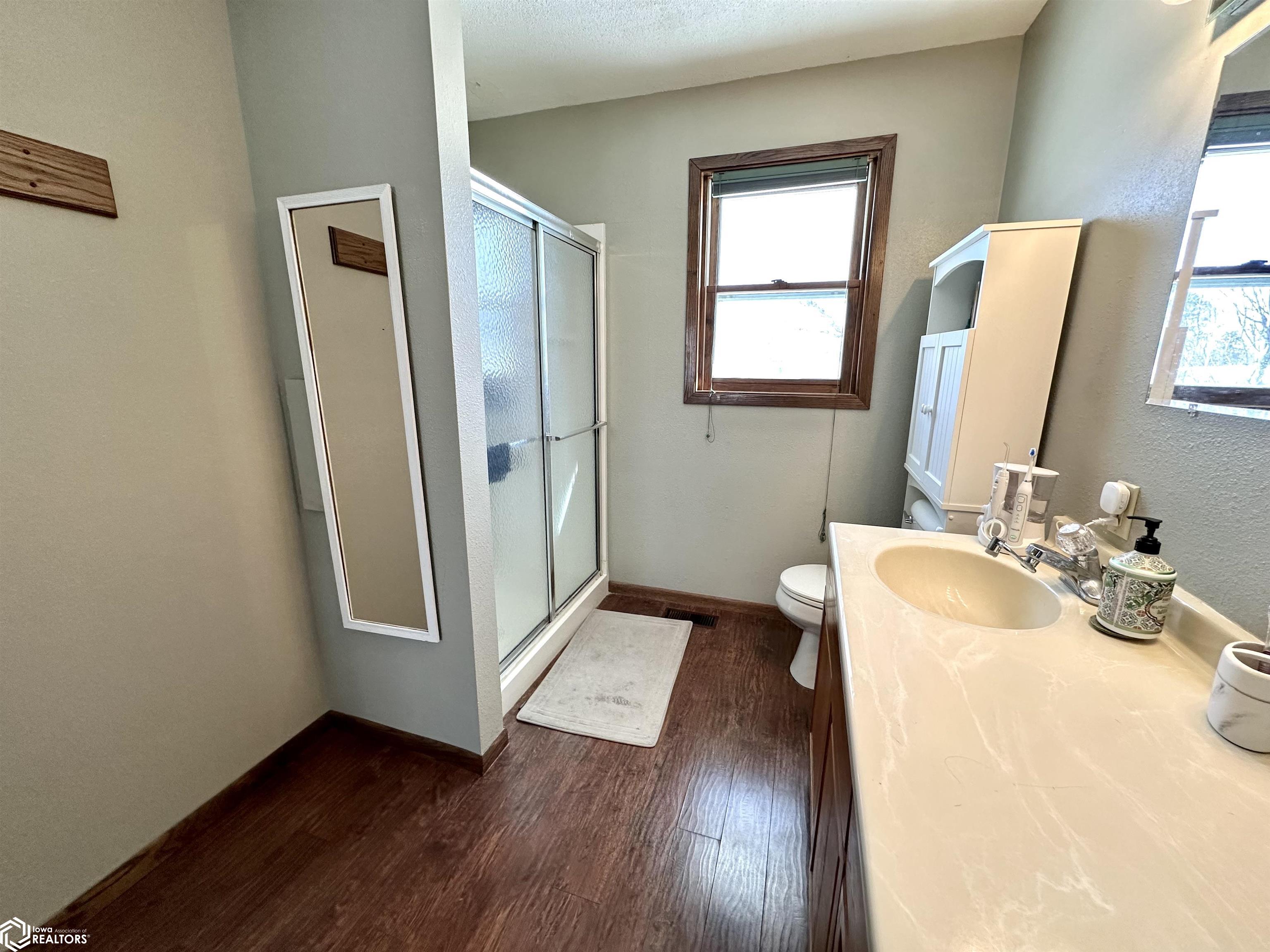 1716 Spring Street, Grinnell, Iowa image 32