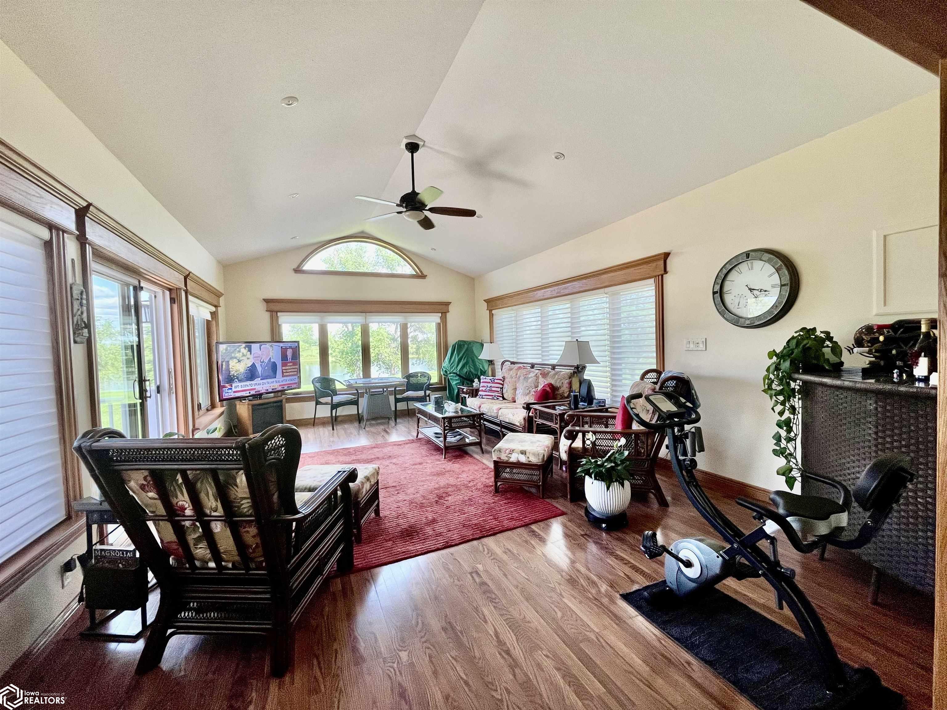 1712 N 24th St, Clear Lake, Iowa image 14