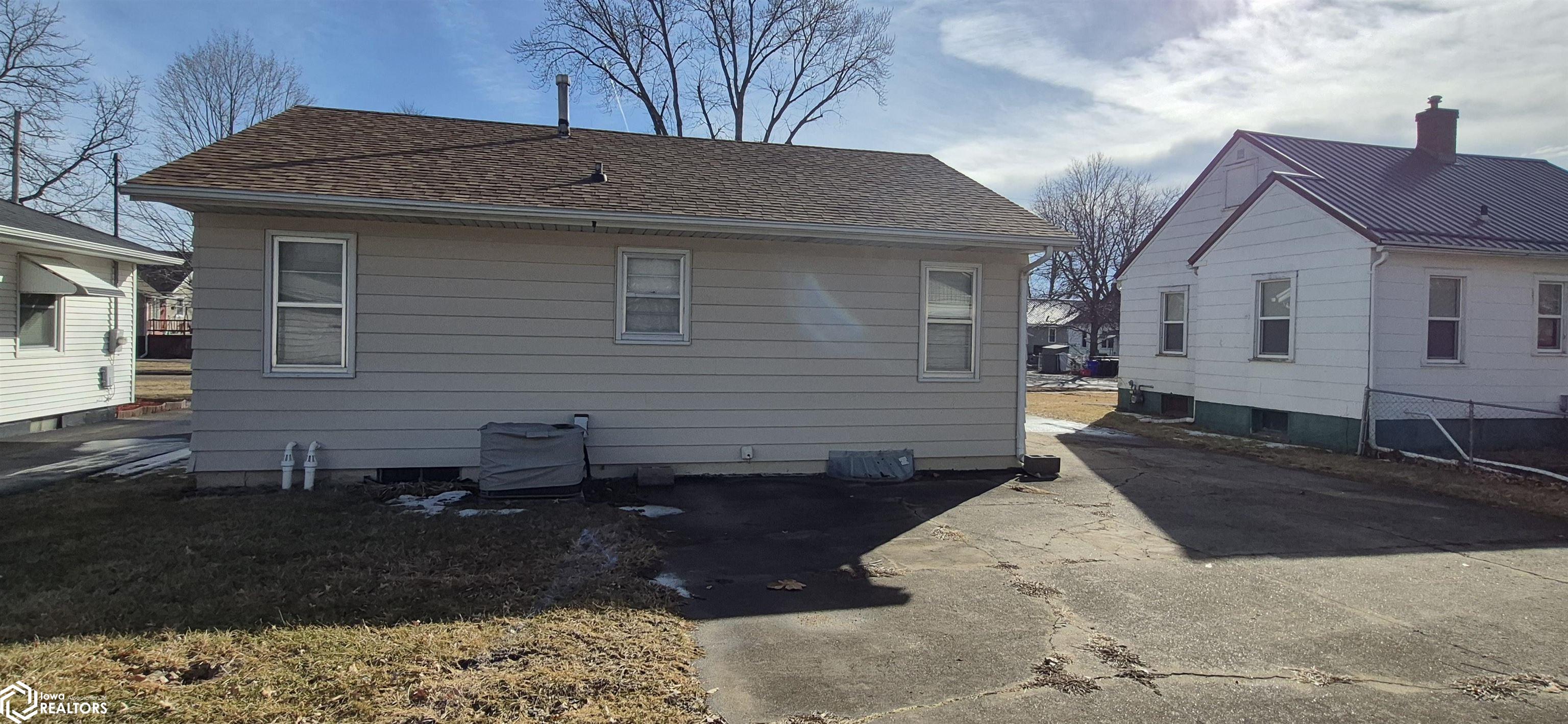 515 N Pocahontas, Ottumwa, Iowa image 3