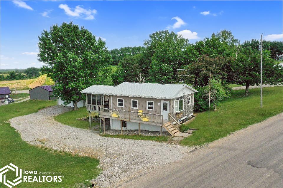 6043 N Lakeshore Drive, Brooklyn, Iowa image 1