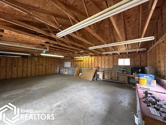 6043 N Lakeshore Drive, Brooklyn, Iowa image 20