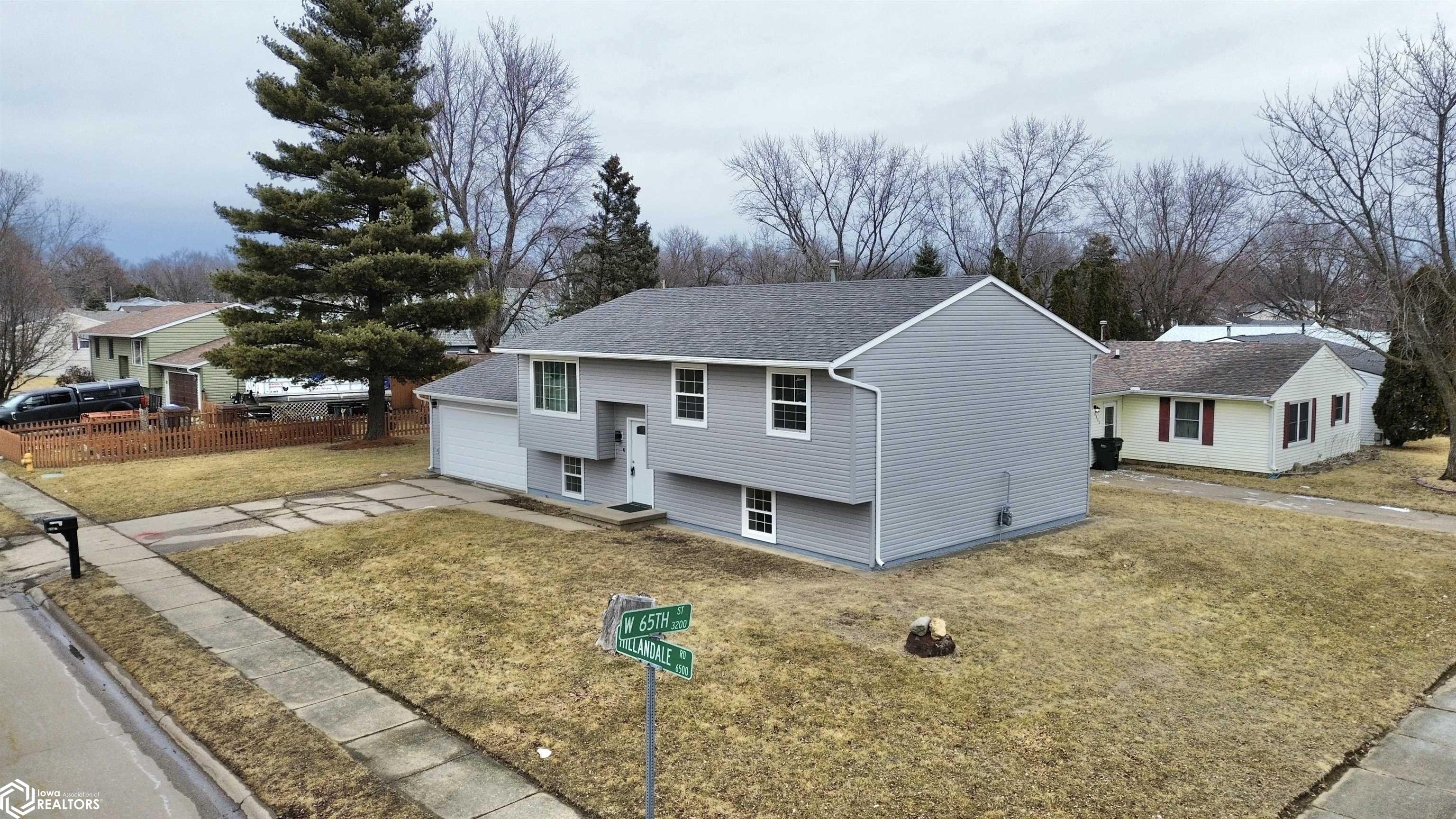 6507 Hillandale Road, Davenport, Iowa image 18