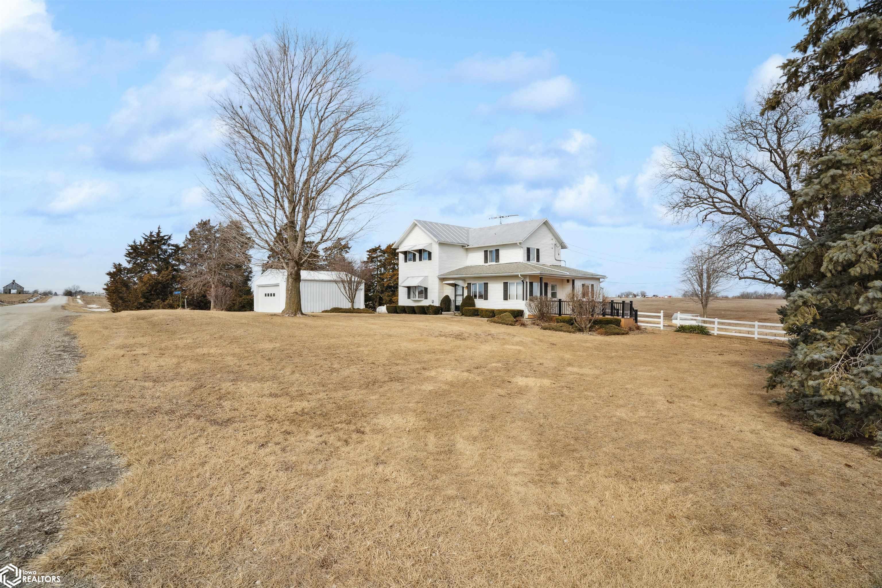 1633 150th Street, Mount Pleasant, Iowa image 2