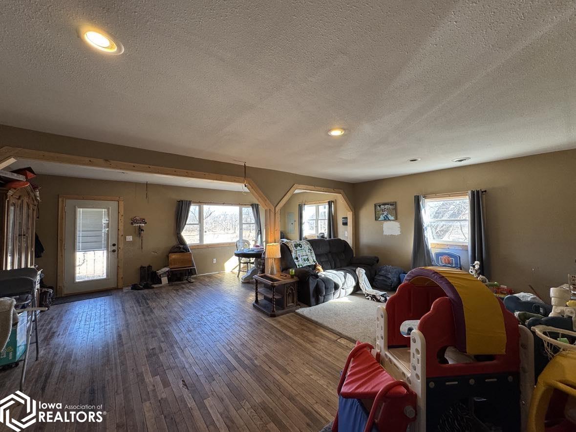 611 Blyth Street, Mystic, Iowa image 9