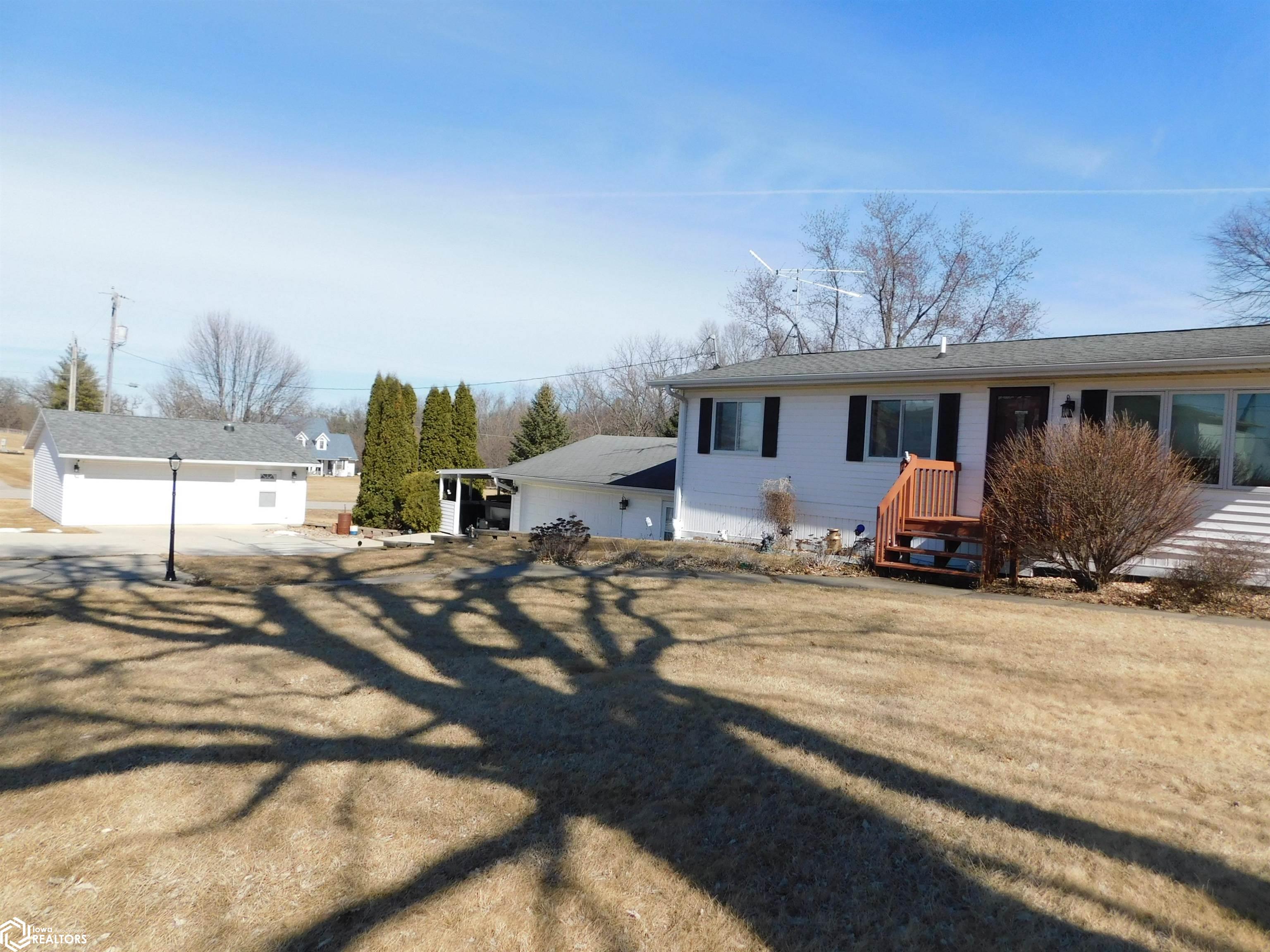 413 N Buchanan Street, Monroe, Iowa image 1