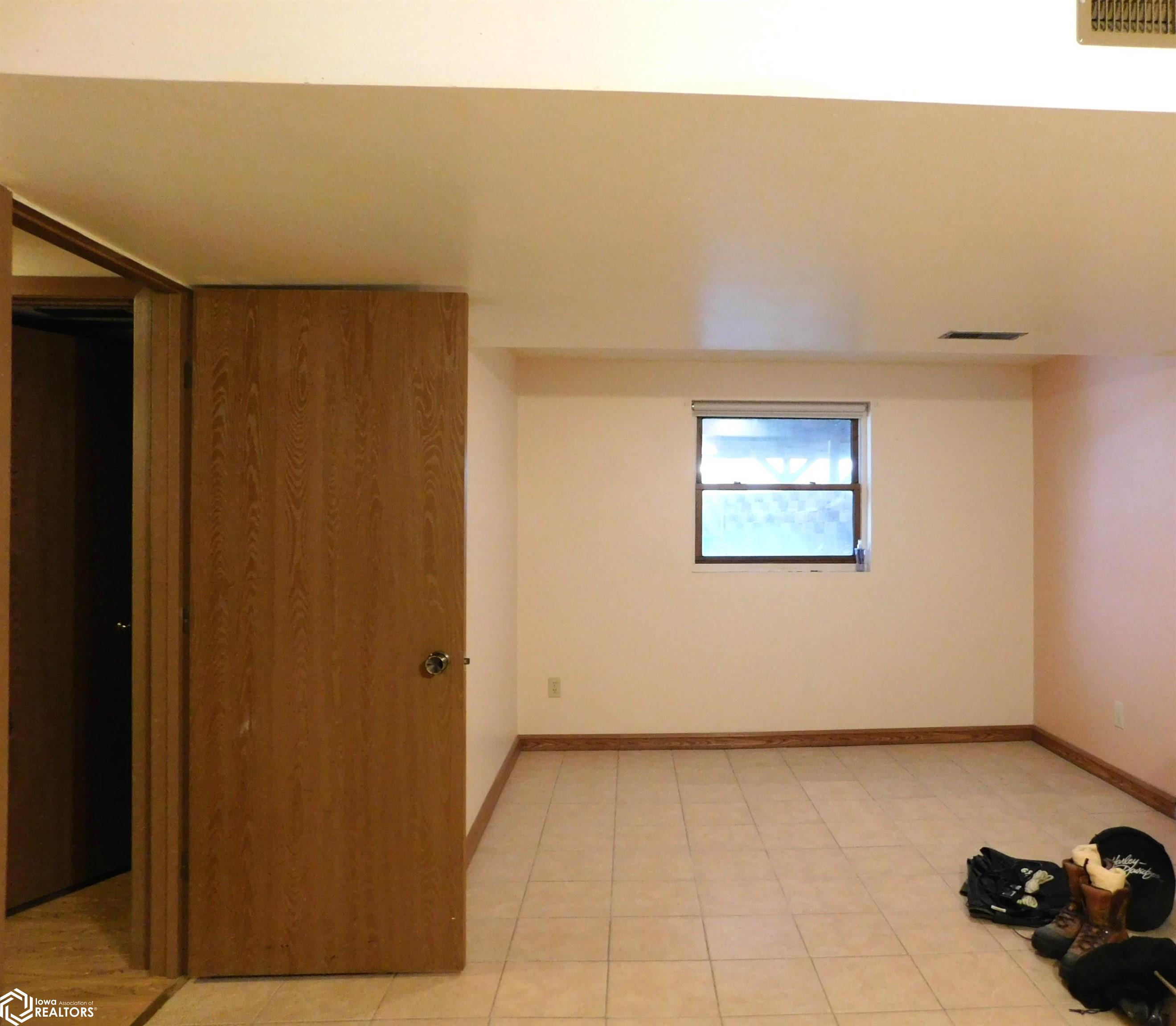 413 N Buchanan Street, Monroe, Iowa image 15