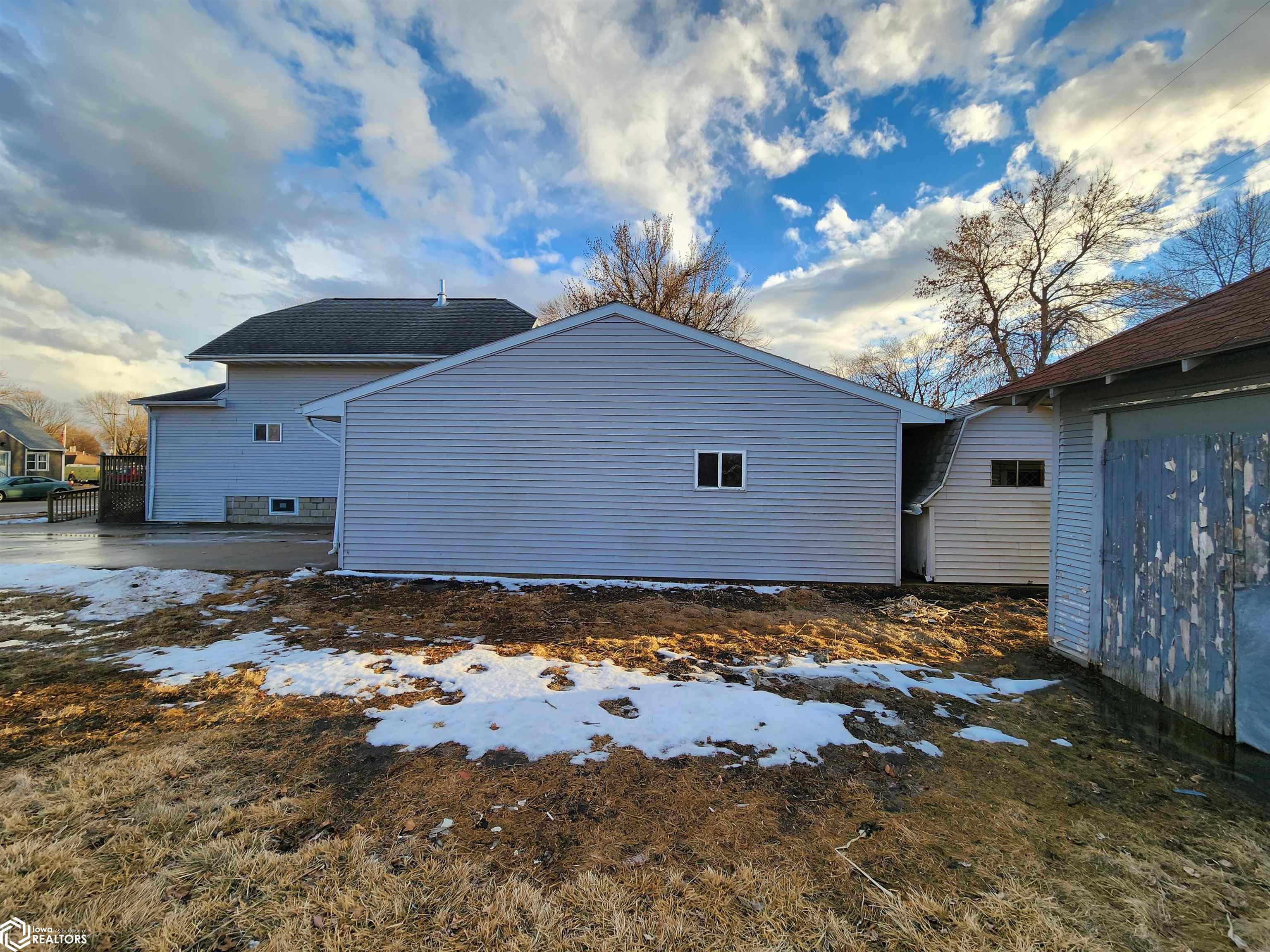 405 1st Street, Buffalo Center, Iowa image 4