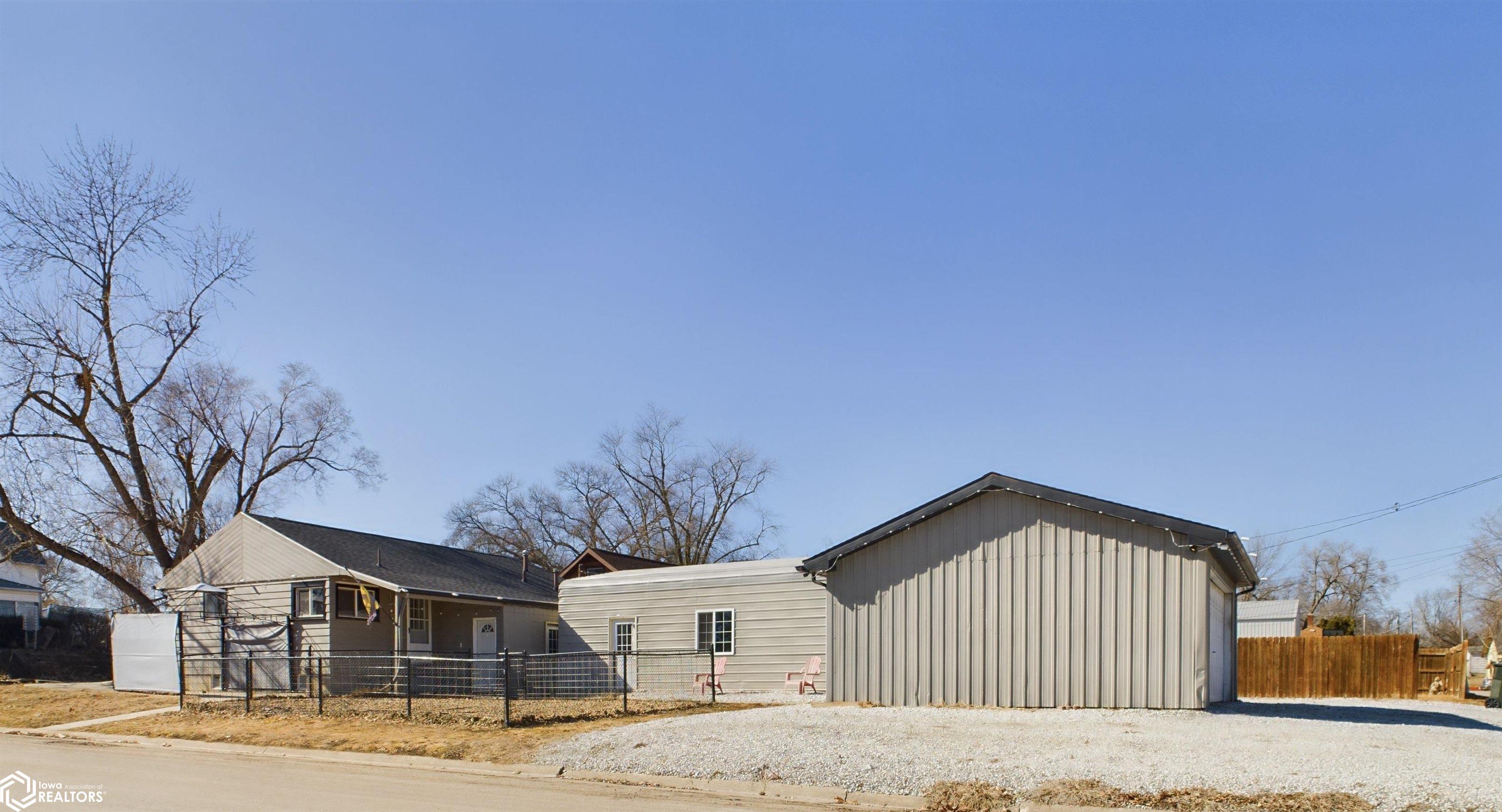 1703 Des Moines Street, Keokuk, Iowa image 3