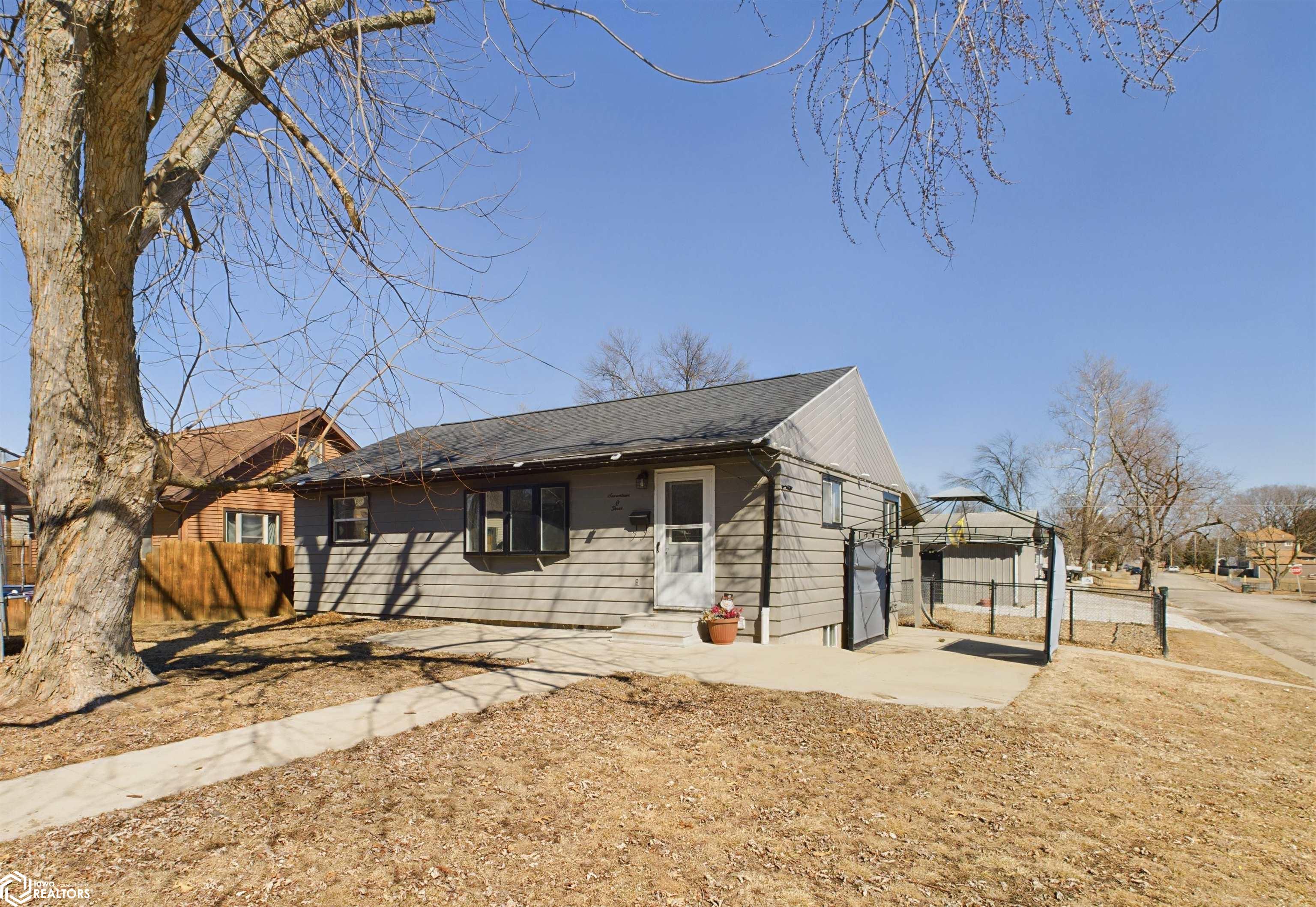 1703 Des Moines Street, Keokuk, Iowa image 4