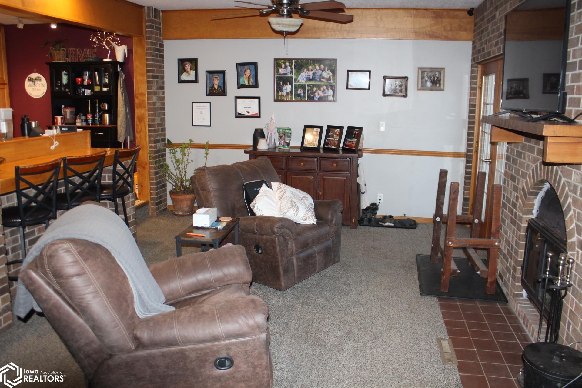 760 W 7th Street, Garner, Iowa image 10