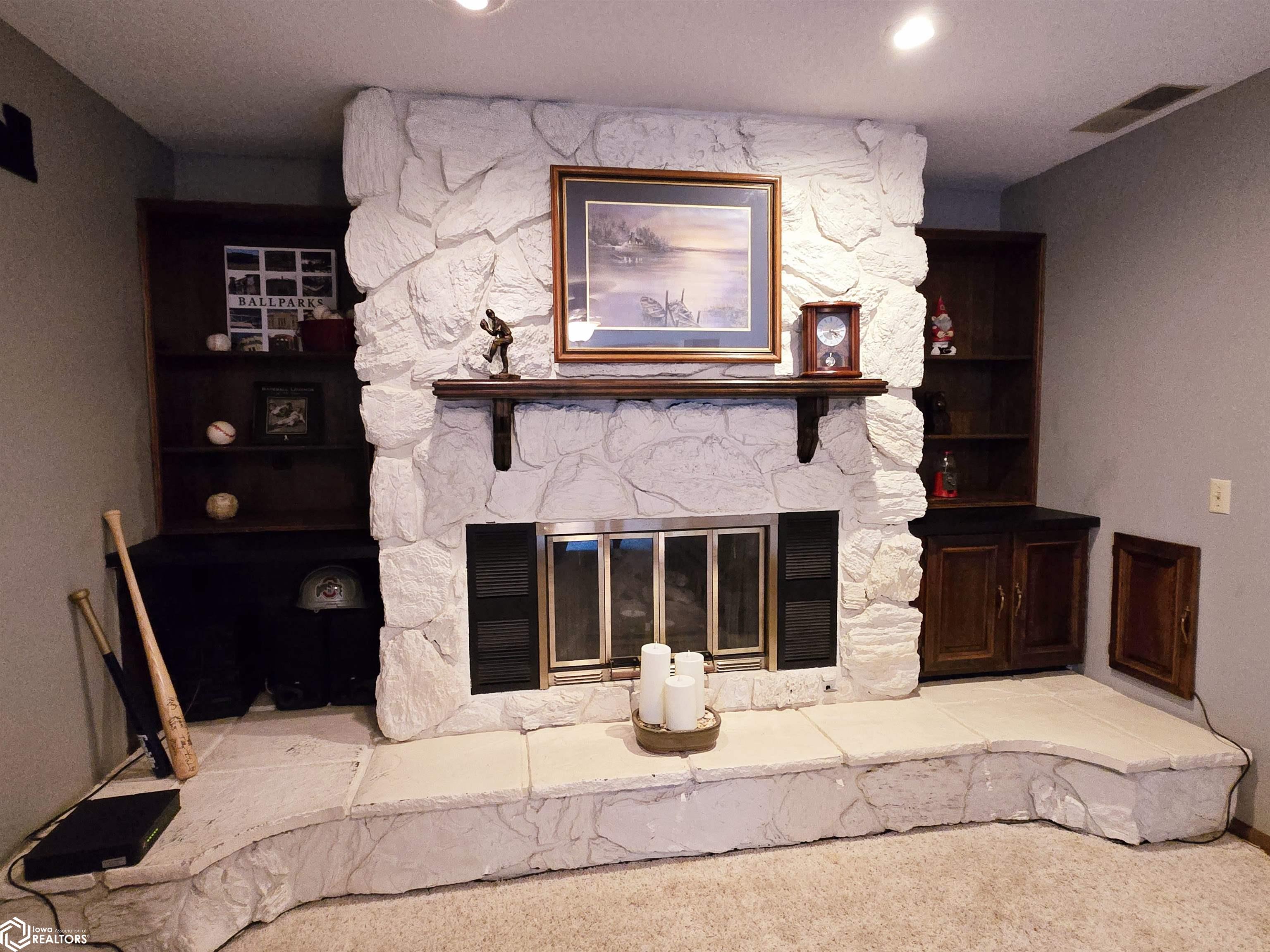 320 Kimberly Drive, West Burlington, Iowa image 11