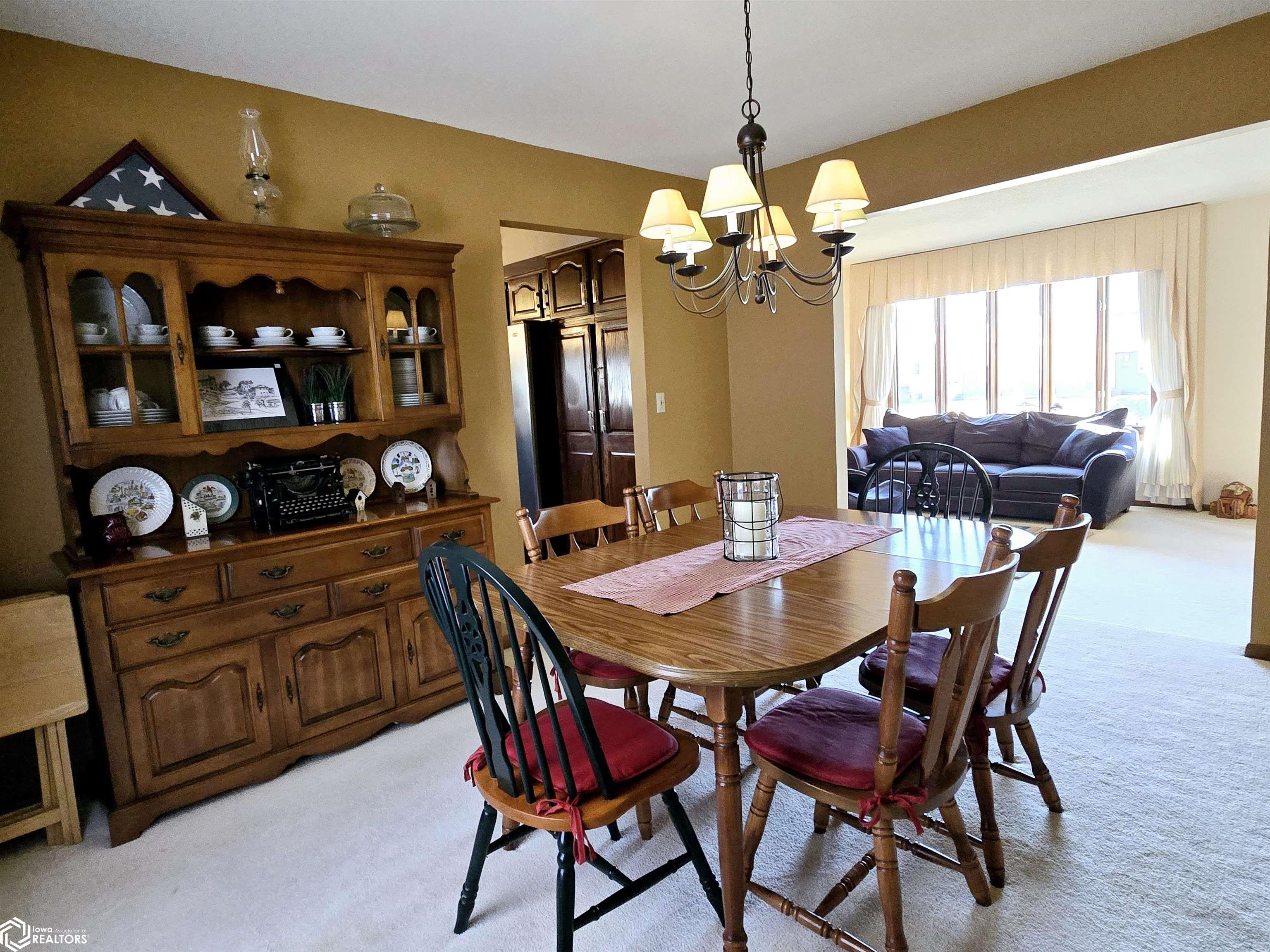 320 Kimberly Drive, West Burlington, Iowa image 4