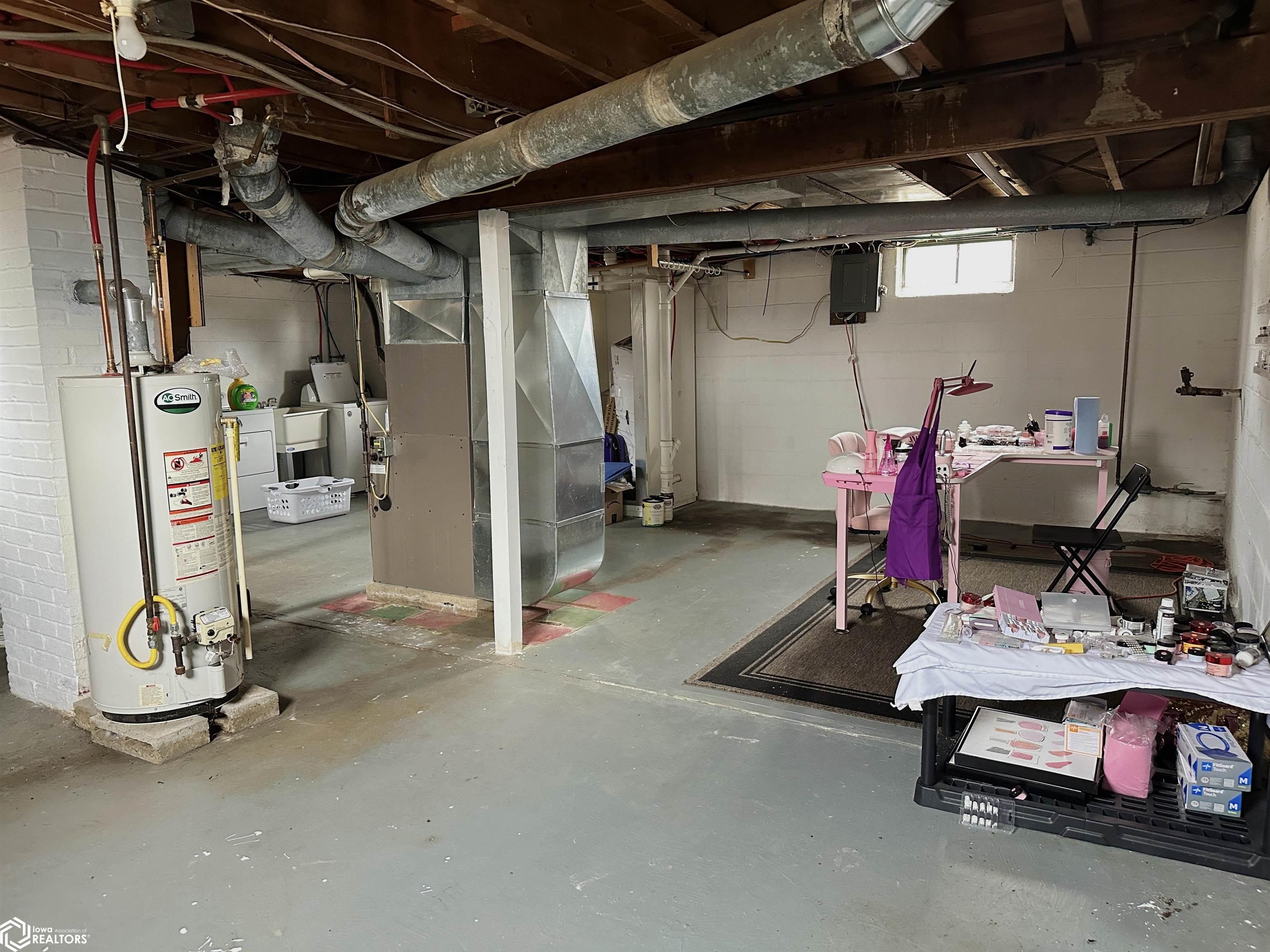 105 N Sunny Ln., Monmouth, Illinois image 16