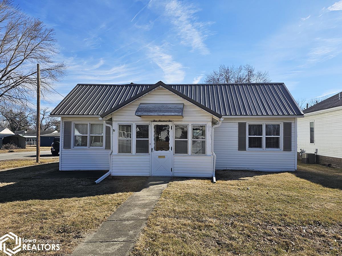 502 S Ferry Street, Ottumwa, Iowa image 1