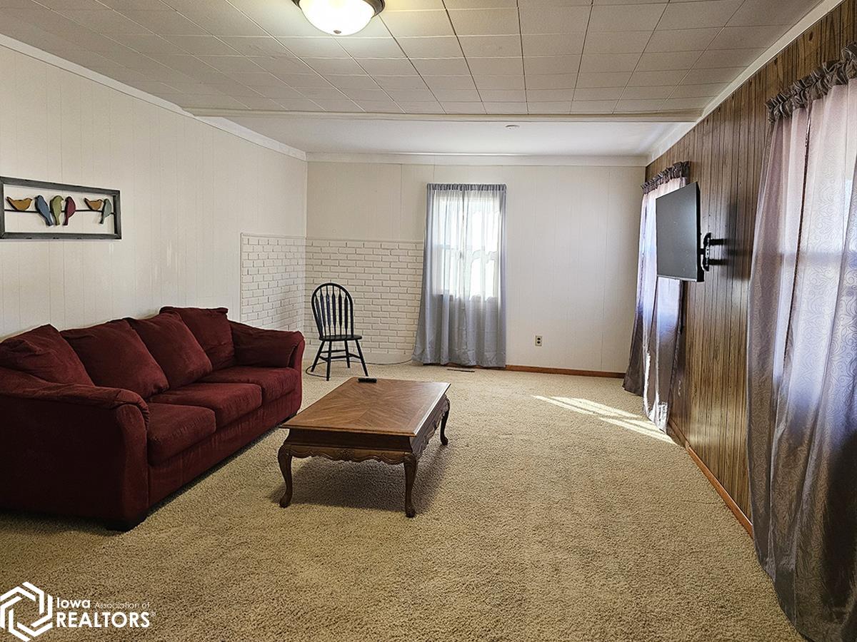 502 S Ferry Street, Ottumwa, Iowa image 16