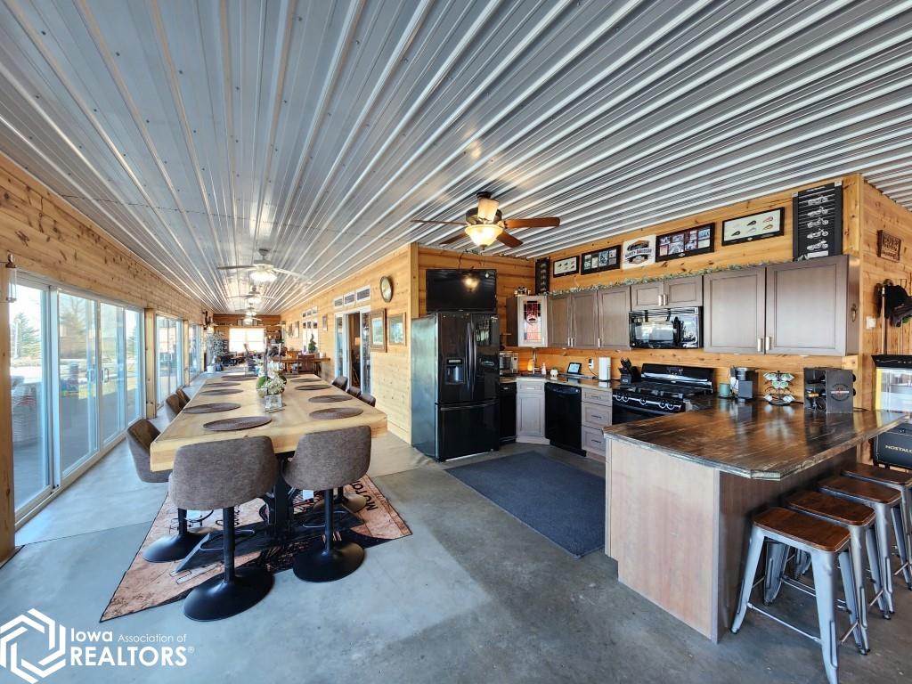 940 250th Street, Sheffield, Iowa image 27