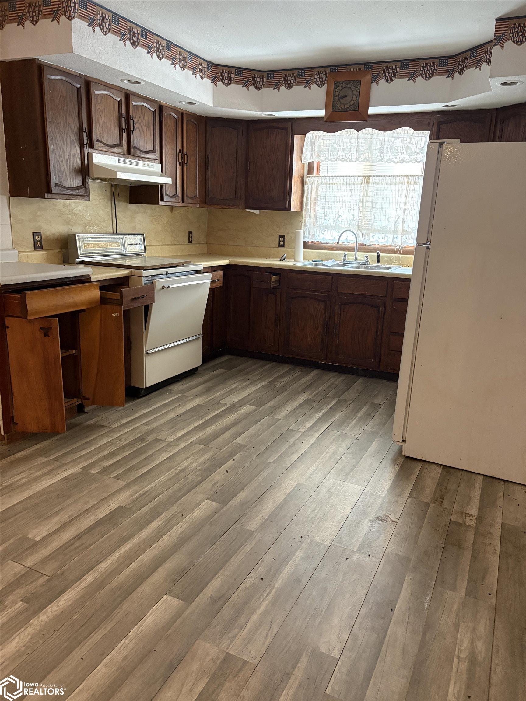 3070 & 3080 130th Street, Renwick, Iowa image 37