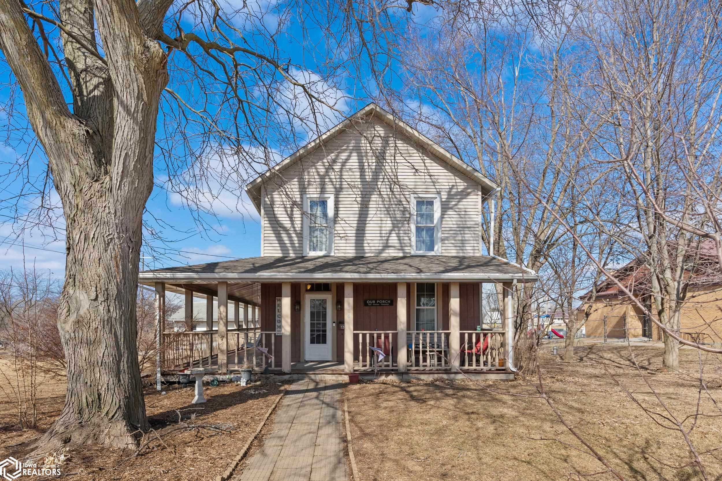 634 W 2nd Street, Washington, Iowa image 1