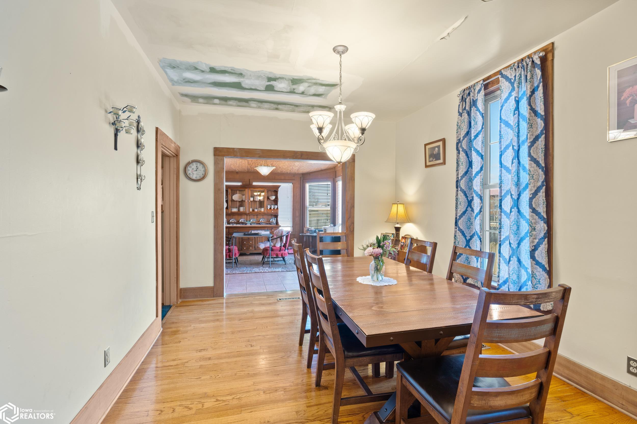 634 W 2nd Street, Washington, Iowa image 4