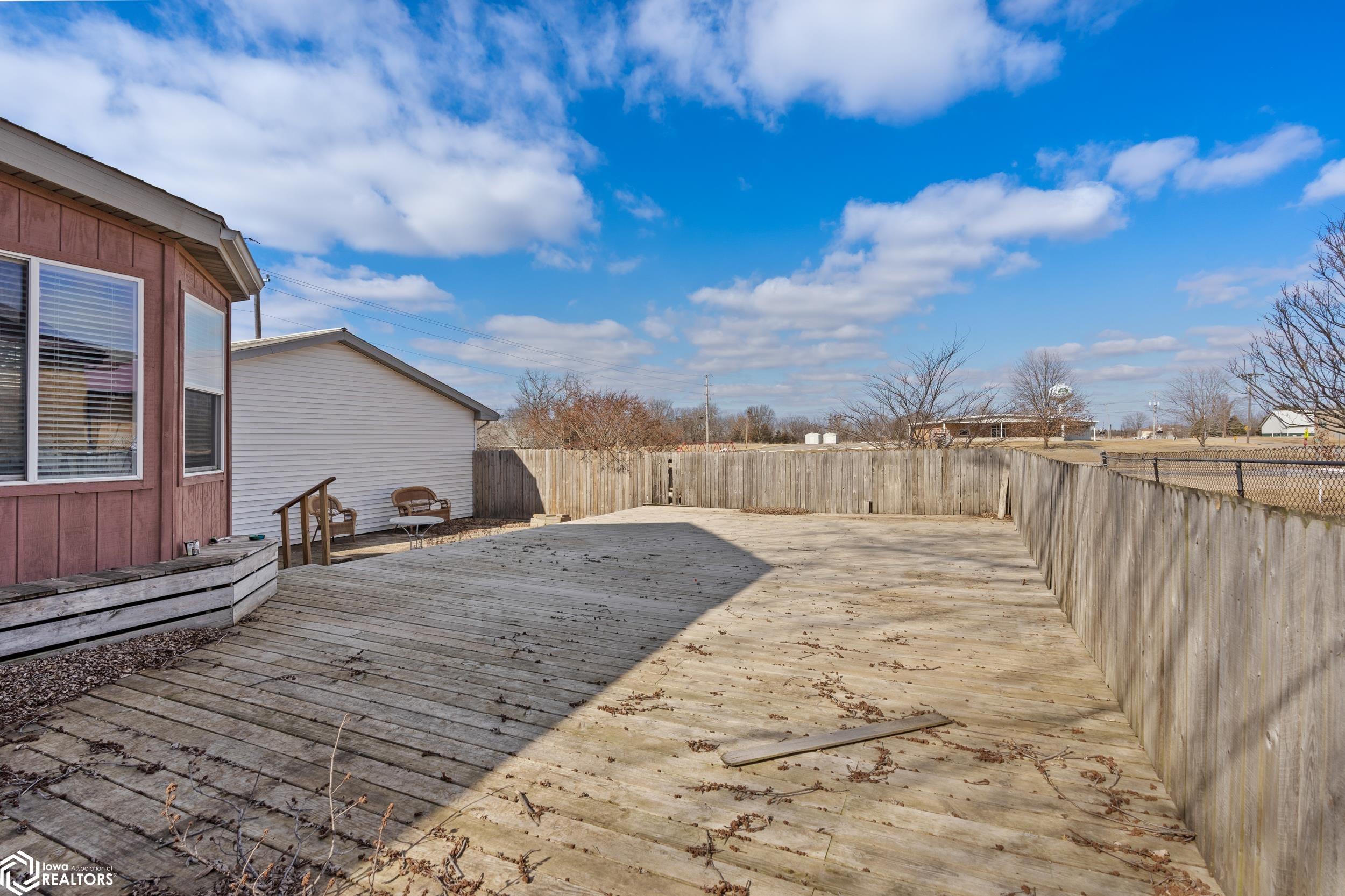 634 W 2nd Street, Washington, Iowa image 43
