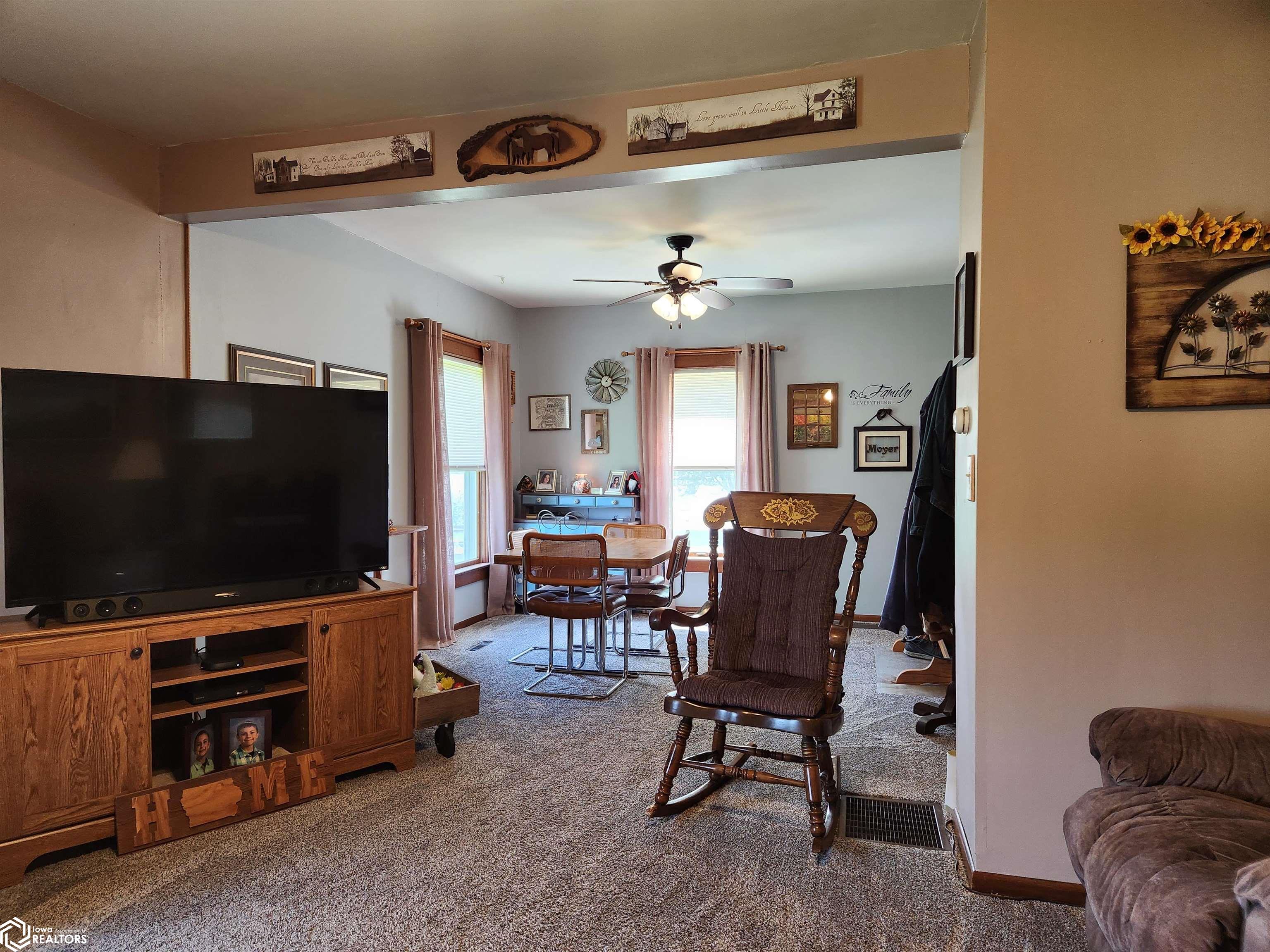 5029 E 156th Street, Grinnell, Iowa image 14