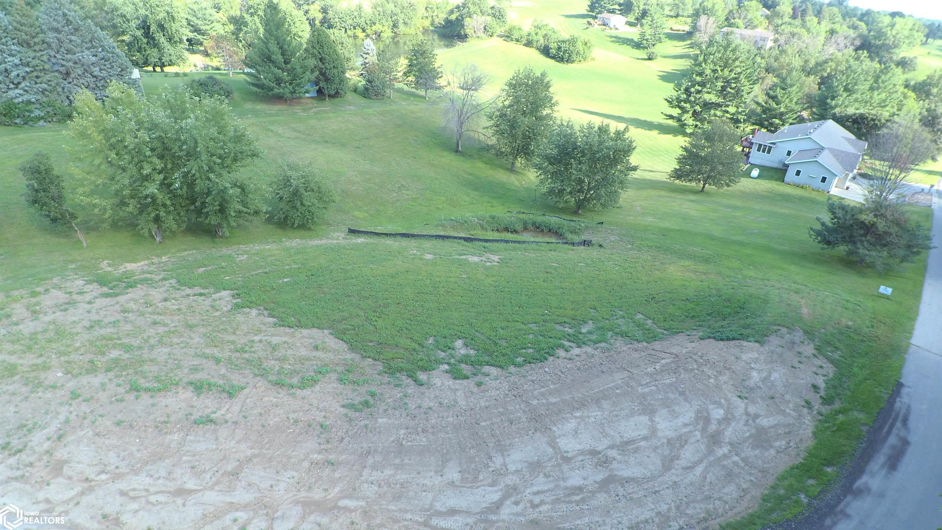 18 Fore Season Drive, Oakland Acres, Iowa image 4