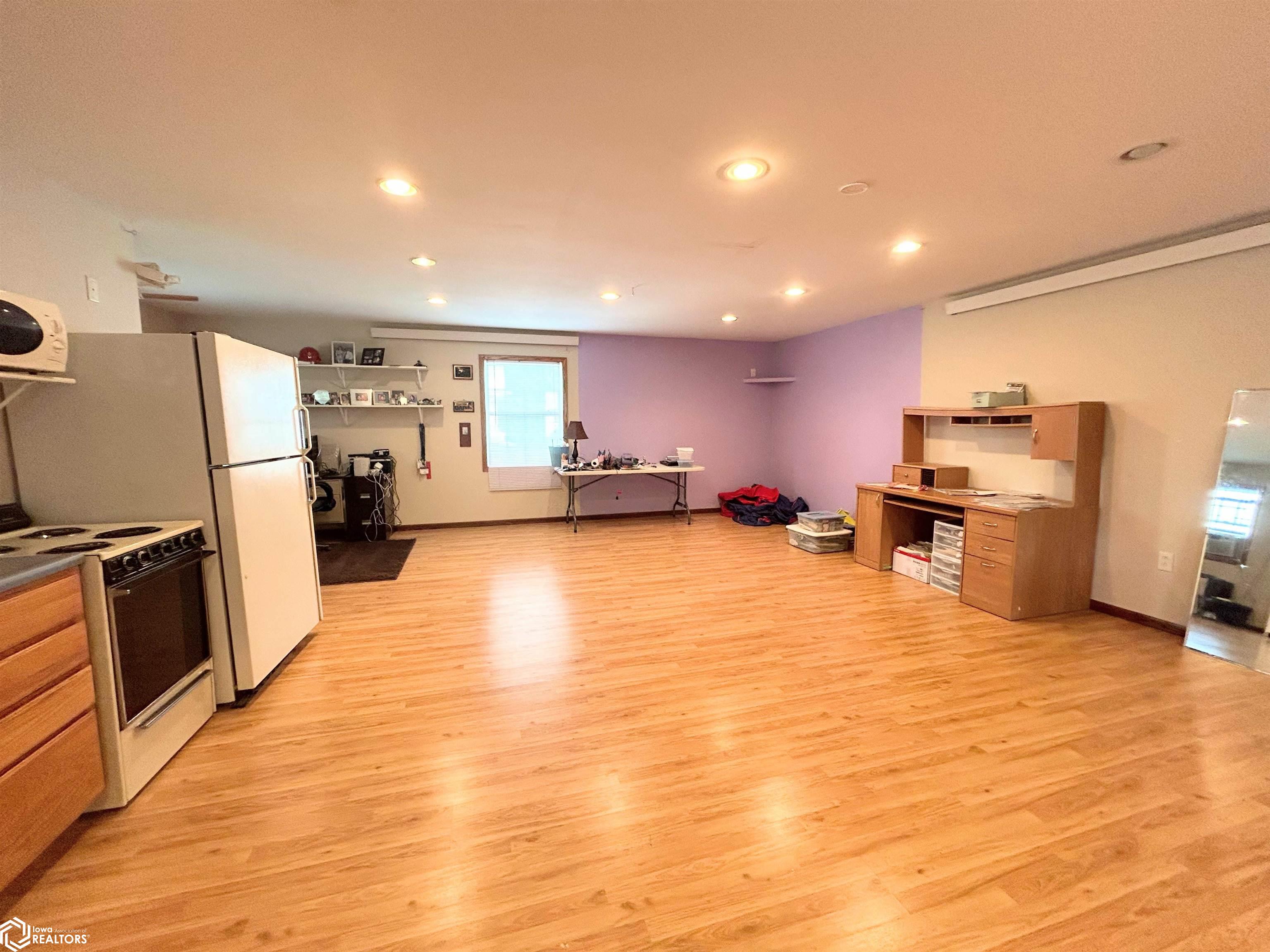 1012 Summer Street, Grinnell, Iowa image 33