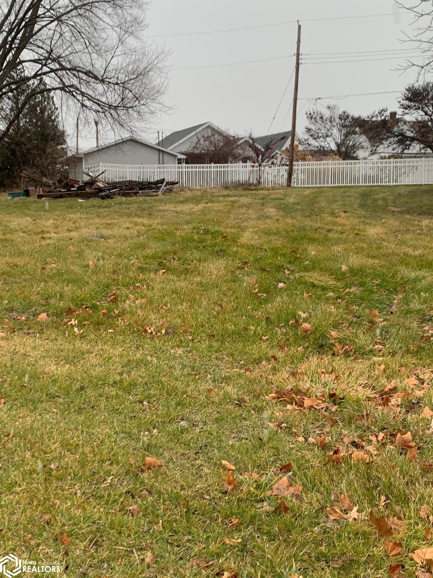 2255 Mckinley, Keokuk, Iowa image 2