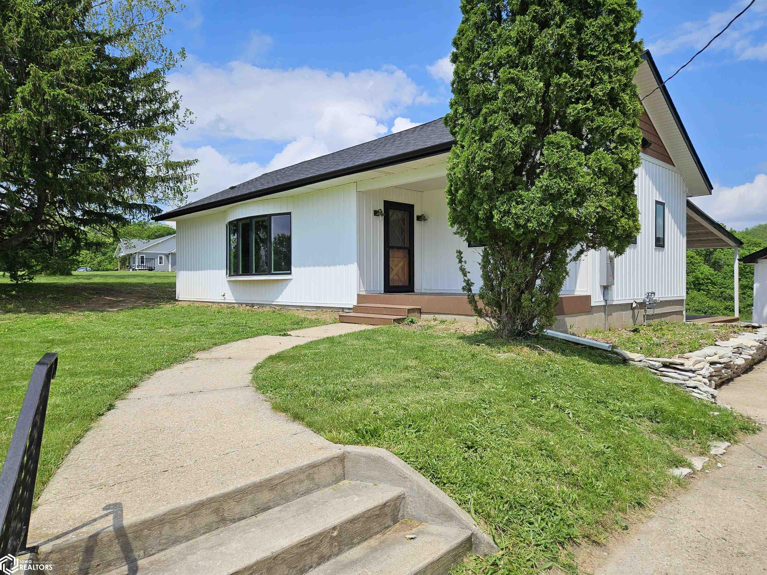 2021 W Finley Avenue, Ottumwa, Iowa image 1