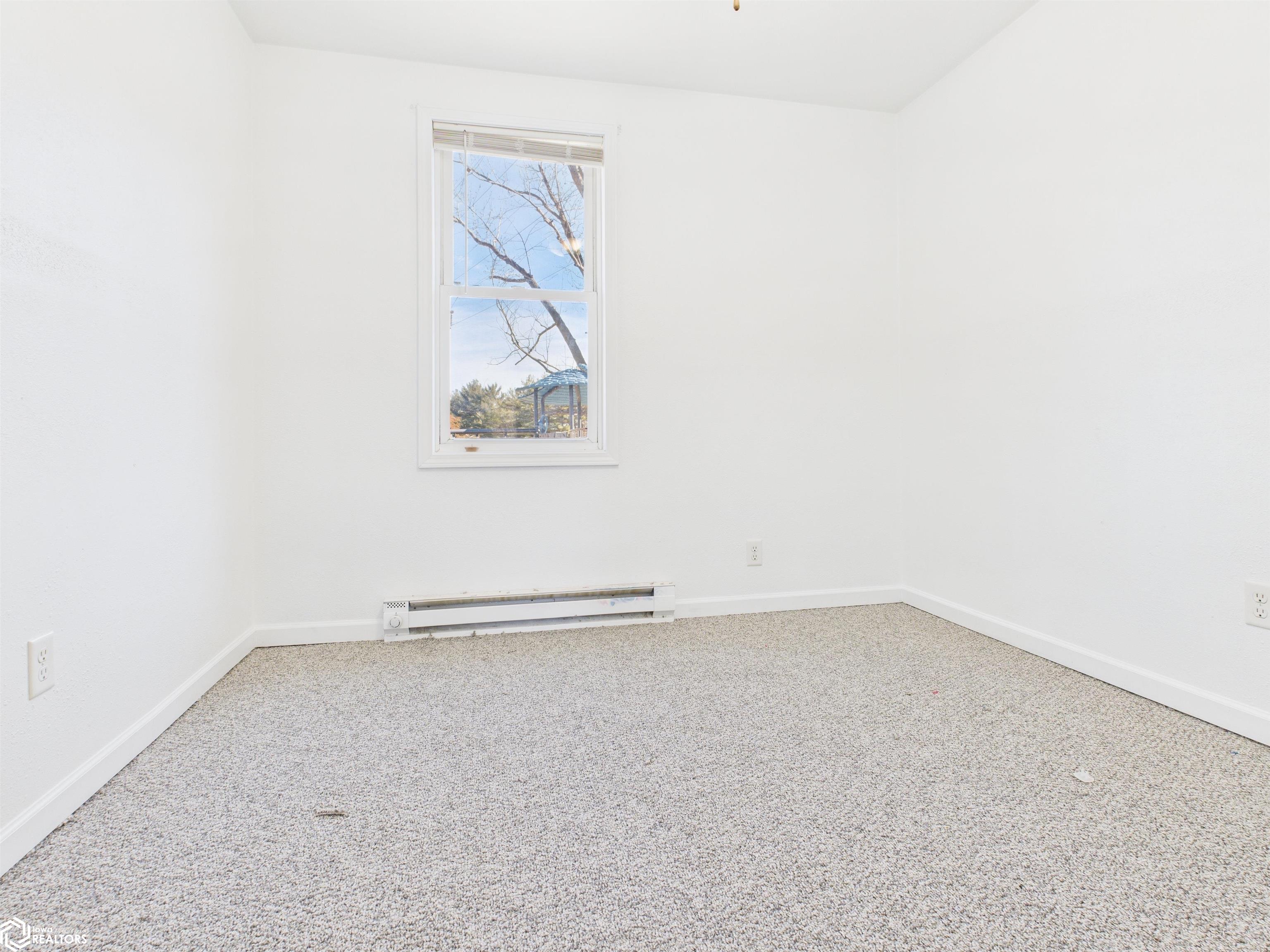 Has a closet