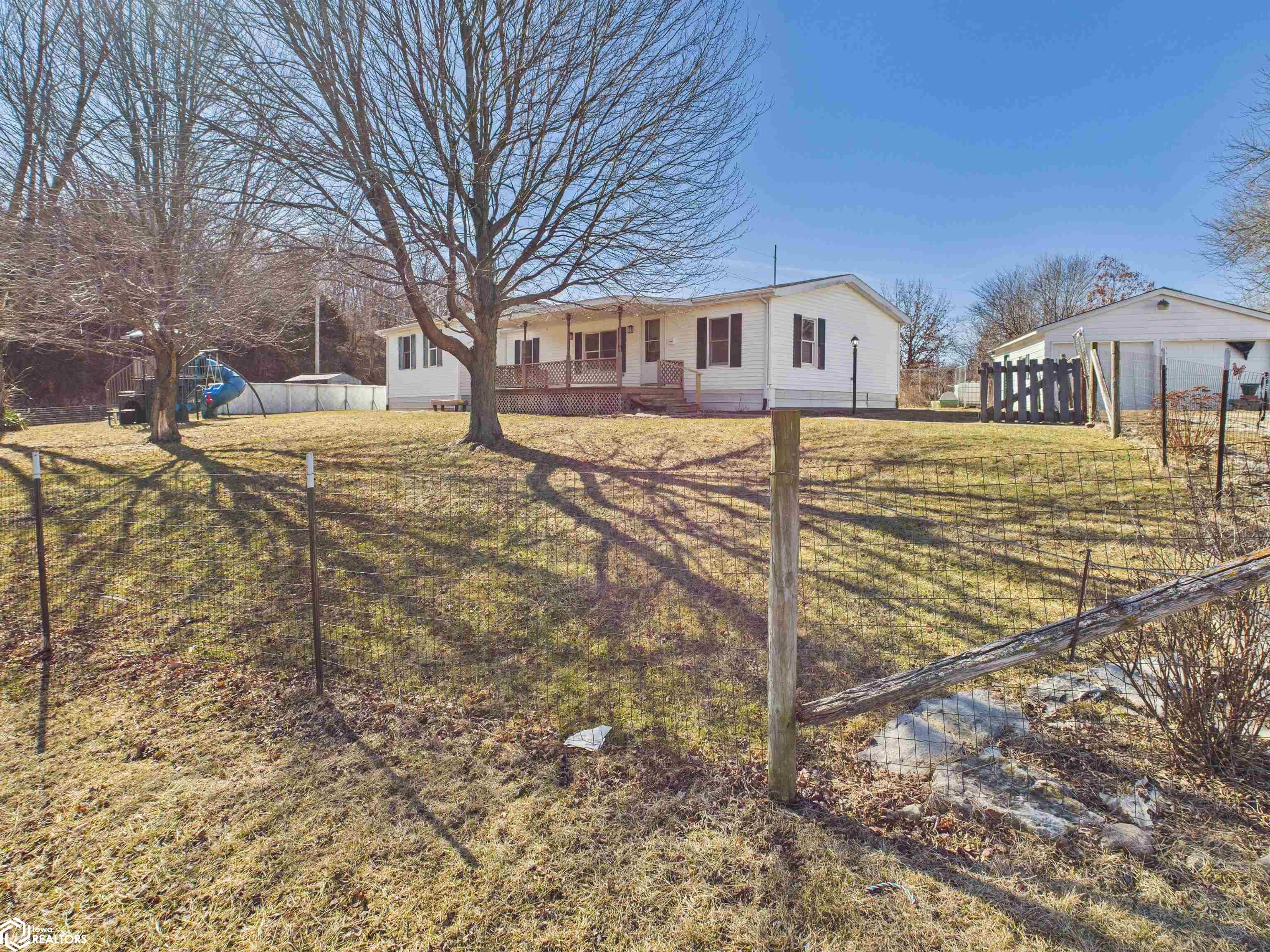Has 2 car garage