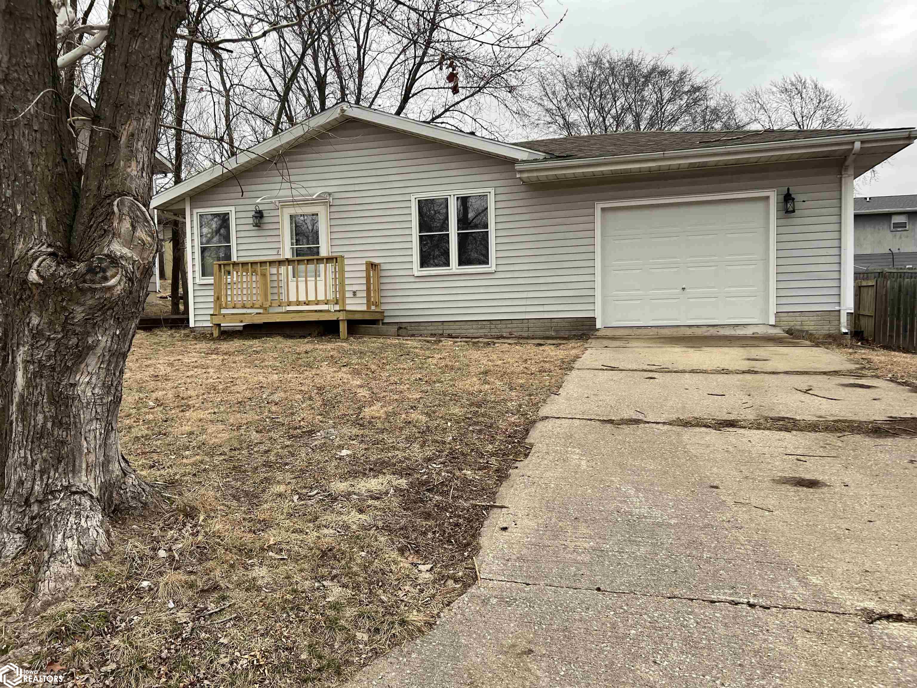 11 Suncrest Street, Keokuk, Iowa image 1