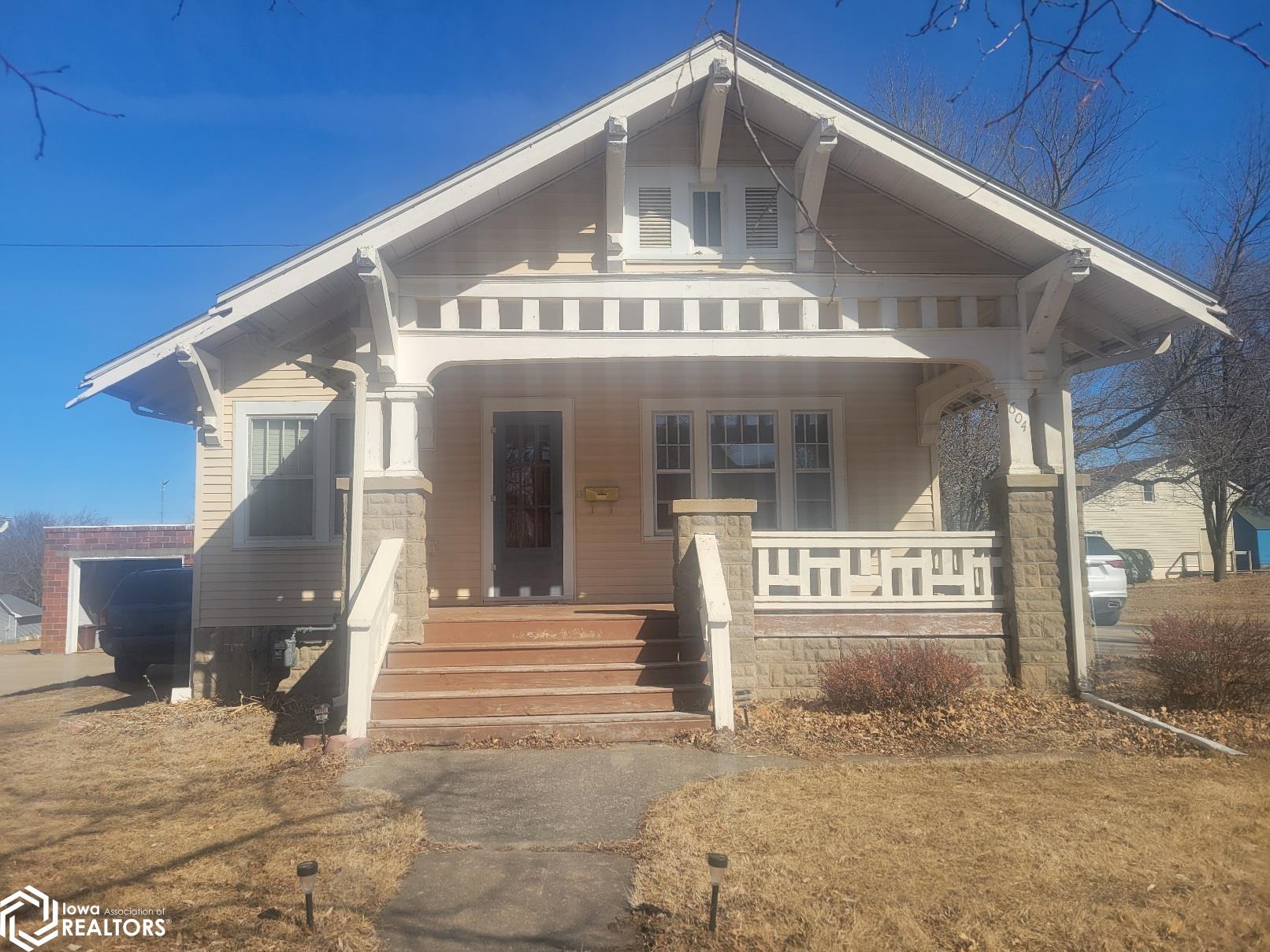 604 W Madison Street, Mount Ayr, Iowa image 1