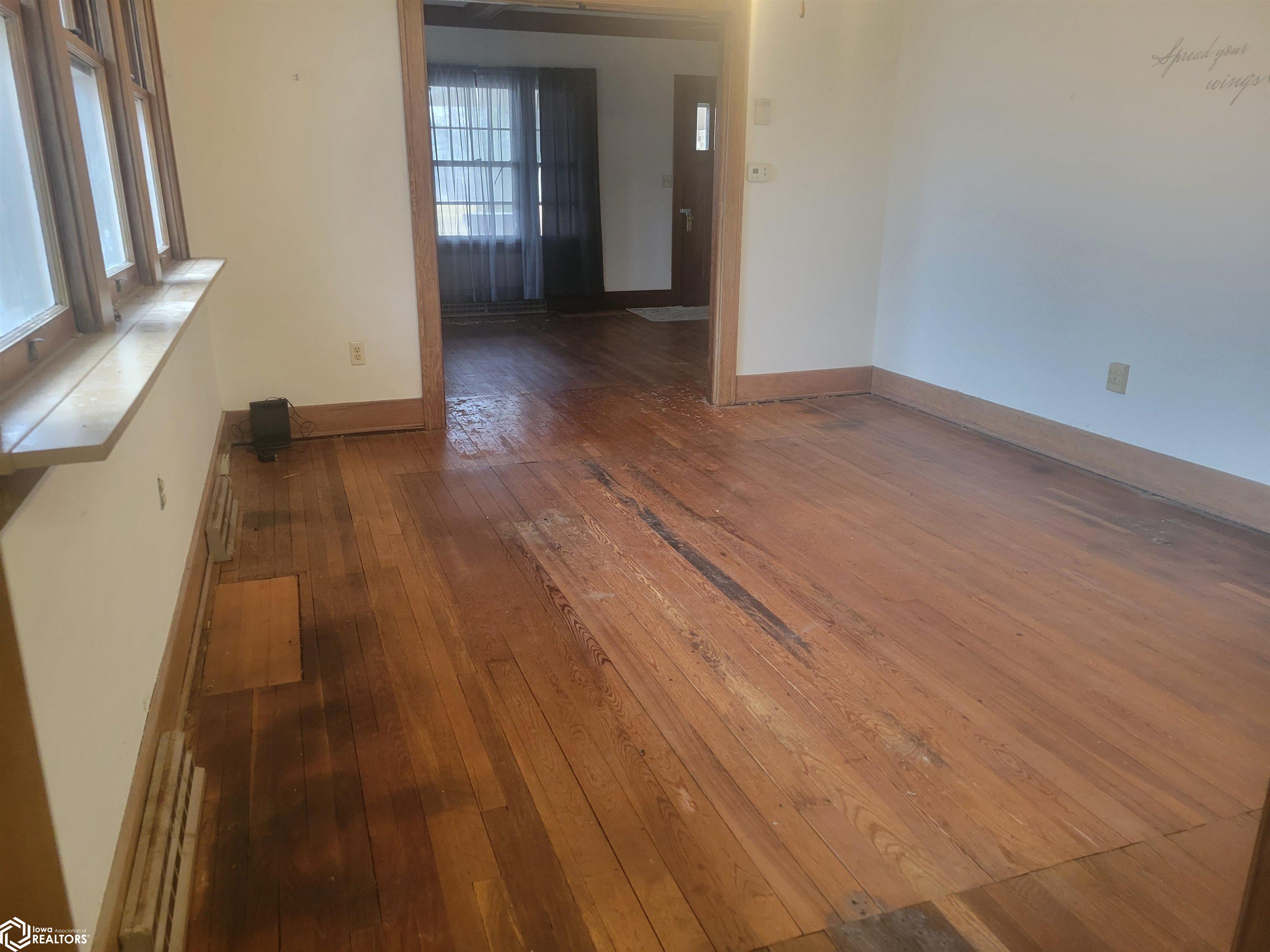 604 W Madison Street, Mount Ayr, Iowa image 6