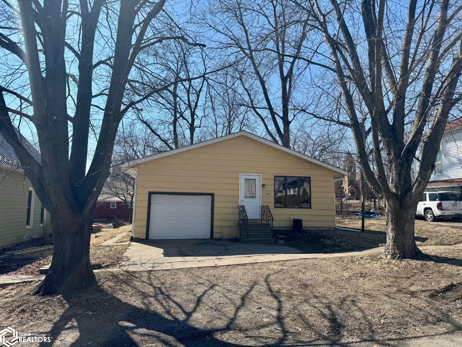 309 Cass Street, Keosauqua, Iowa image 2