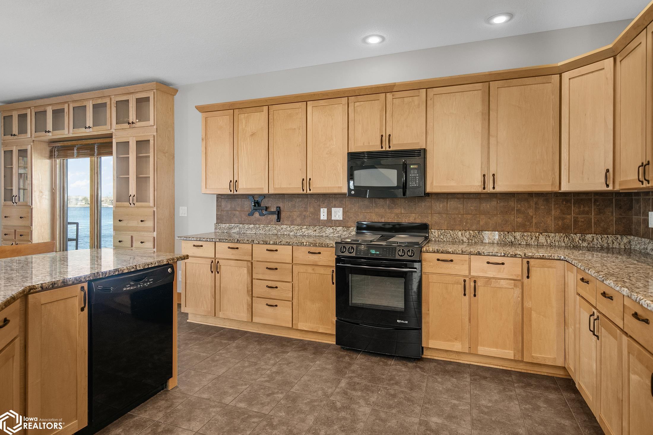 3144 Dogwood Drive, Ellston, Iowa image 11