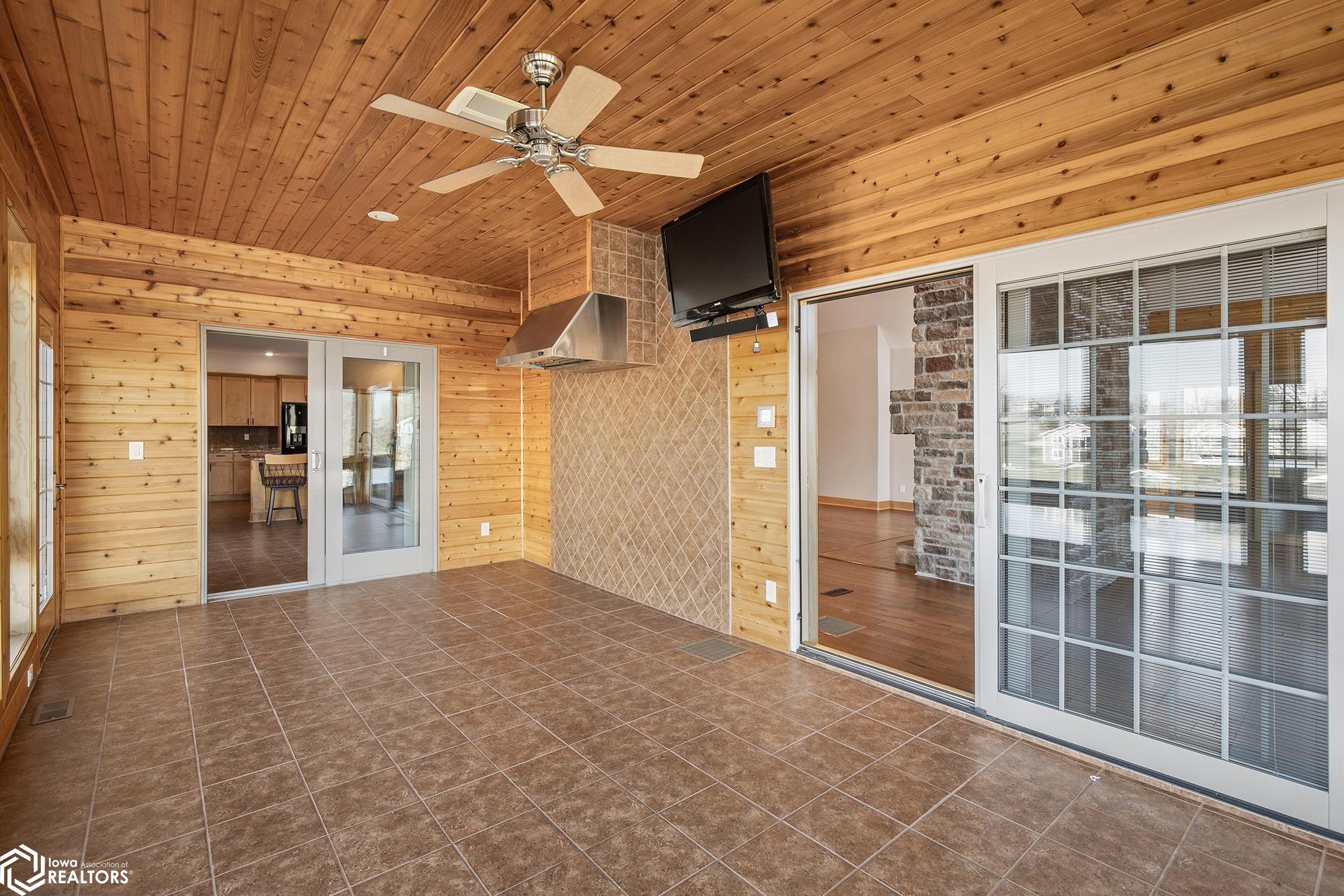 3144 Dogwood Drive, Ellston, Iowa image 18