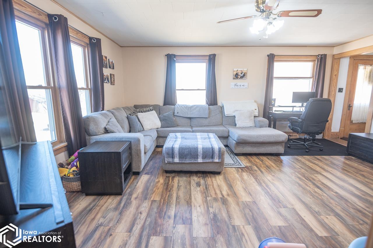 1306 3rd Street, Batavia, Iowa image 15