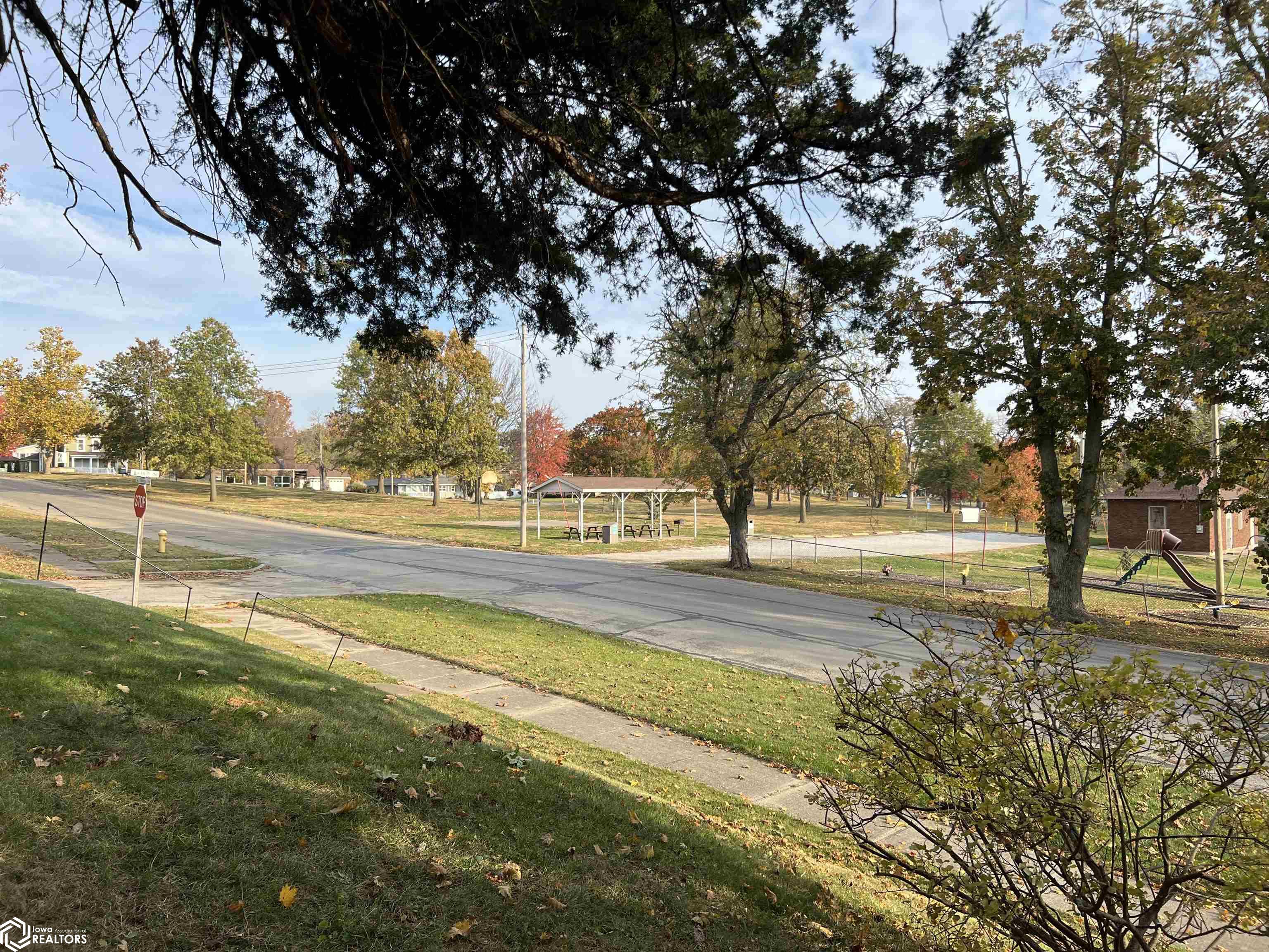 1526 Orleans Avenue, Keokuk, Iowa image 9