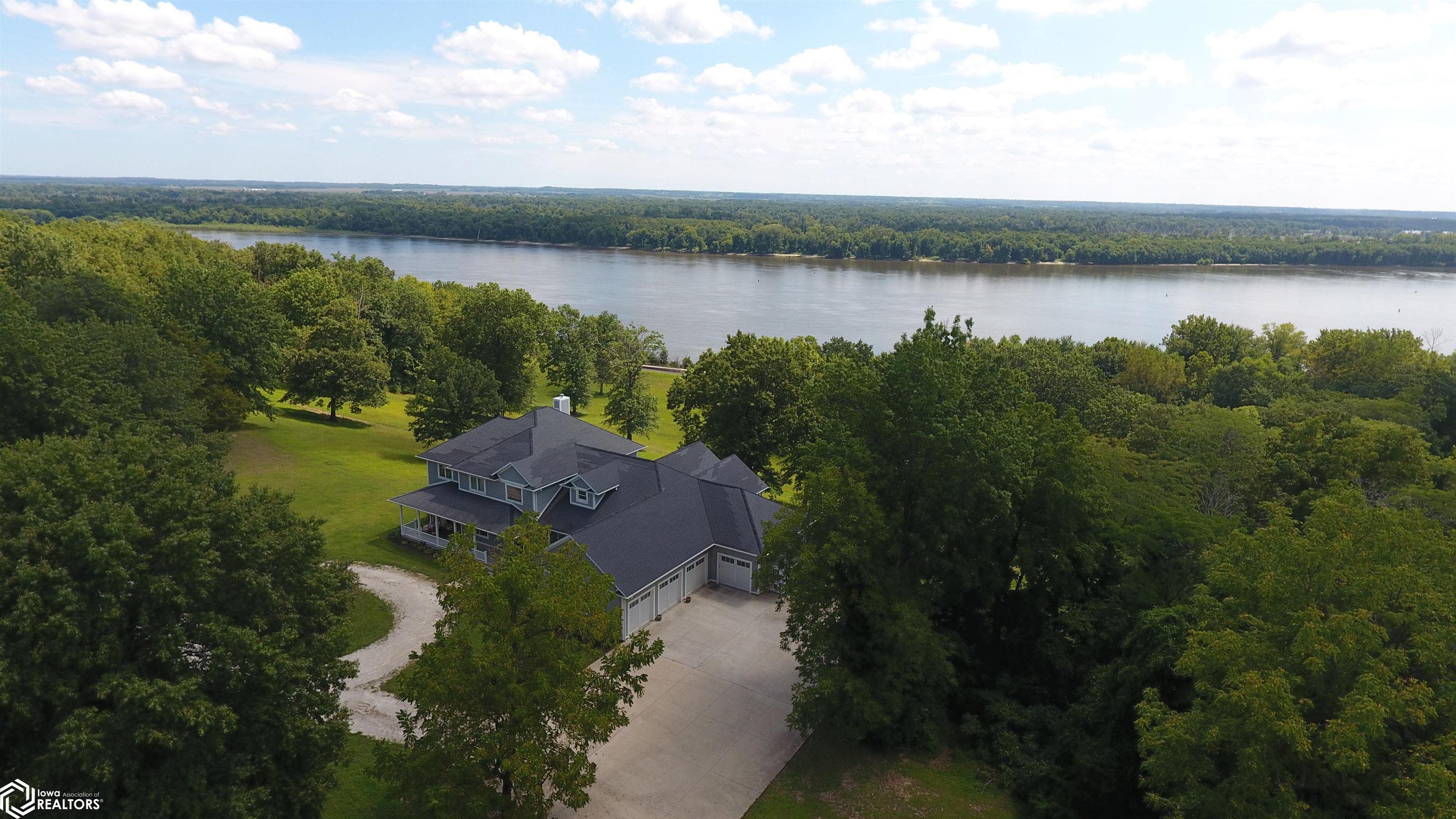 5007 Ferres Lane, Burlington, Iowa image 13